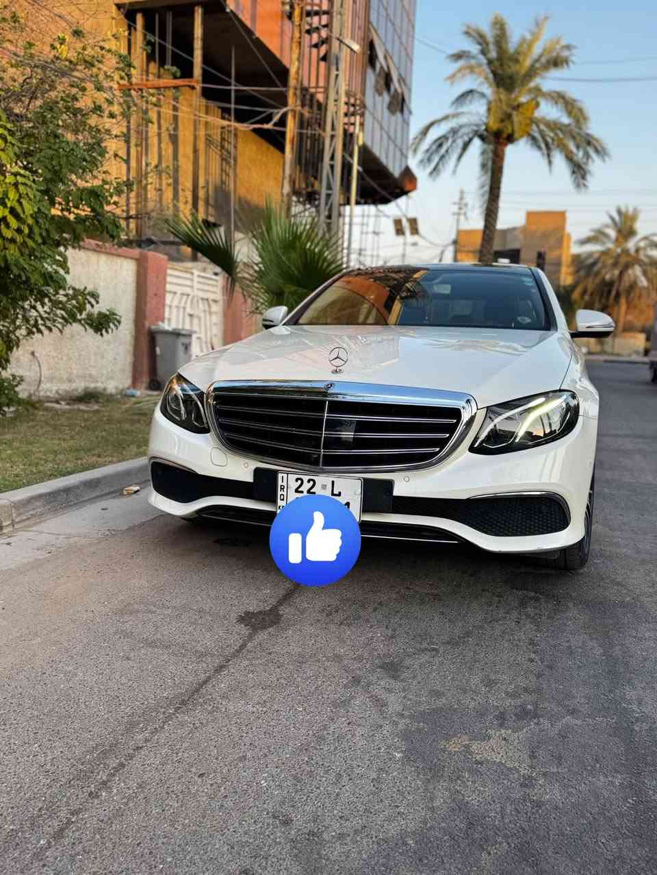 Mercedes-Benz E200
للبيع 2018 وارد الماني كفالة عامة 
فول مواصفات ماشية 100 بالكيلو 
بأسمي رقم وهزة جديد بصمتين السيارة بدون محلاضات
مكاني اربيل عنكاوة
للاستفسار ***********
