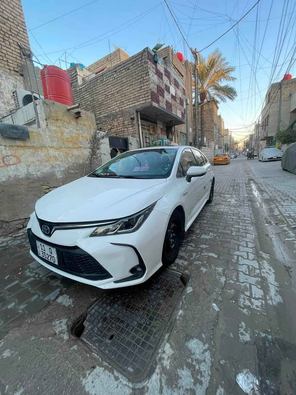 السلام عليكم كورلا هايبرد موديل 2024 ام العلامة الزركة باب اول المرغوبة السيارة بيهة بارد السعر 148 وبيهة مجال مكاني بغداد الحرية ***********
