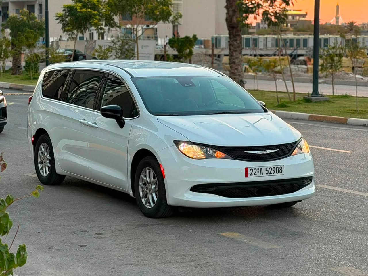 2025 CHRYSLER VOYAGER, LX
للبيع كلايسلر فويكر وارد امريكي موديل 2025

حادث بسيط جاملغ امامي ايسر 

رقم اربيل اجرة دخول جديد وترقيم جديد 

***********

بجم كبس على وضع الشركة 

سعر 245 ورقة 

حجم محرك 3600

بصمة تشغيل وابواب بصمة وتشغيل عن بعد 

كشنات جلد كشن كهرباء

ثلاث قطع تبريد تحكم مركزي

شاشة تاب كبيرة كامرة دوارة

اشاير بالمري 

رادار نقطة عمياء تحديد مسار توقف ذاتي

ابواب كهرباء مع صندوق كهرباء 

رقم اربيل اجرة دخول جديد ترقيم جديد 

مكان السيارة بغداد الكرخ قرب شارع مطار بغداد الدولي ***********
