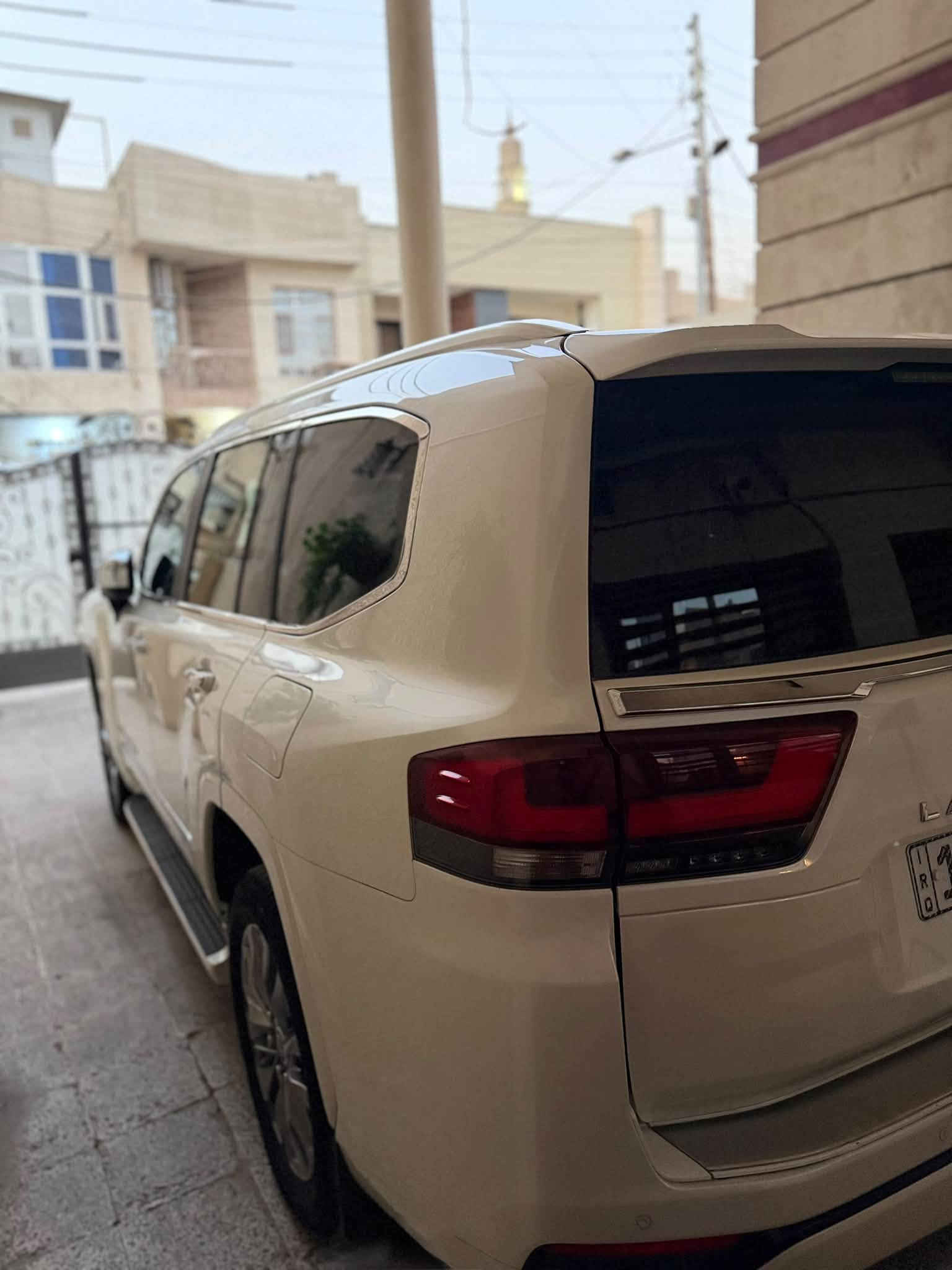 لاندكروزر GXR • ٢٠٢٤ • ٤٧ الف كم