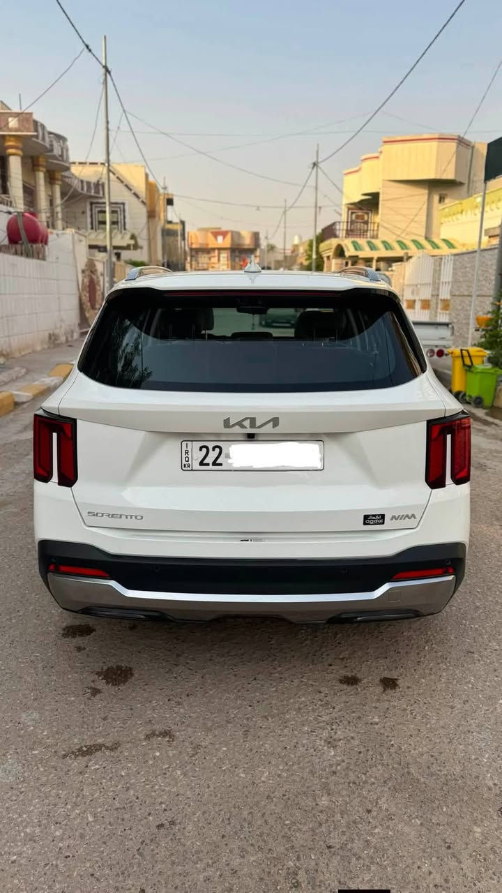 Kia Sorento 2025
فول مواصفات رقمها اربيل 
ماشية ١٢ الف 
السيارة مكفولة كفالة عامة من كلشي 

خمس كاميرات
كشنات جلد تدفئة تبريد
تسخين تبريد
بانوراما 
شحن لاسلكي
داتا شو 
الصندوق الخلفي كهربائي
ويل ١٩ 
حساسات جانبية
٦ سلندر 
كير ماوس 
بريك طوارىء خلفي( اي شي خلف السيارة تلزم بريك تلقائيا)
تبريد ٣ قطع
٧ راكب 
ضمان ٥ سنوات
السيارة مدوشمة دوشمة اصلية

السيارة زيرو من الشركة على ايدي
للاستفسار الاتصال على الرقم ***********
الرقم بي واتساب والسعر عند الاتصال مكان السيارة بمحافظة الديوانية.
