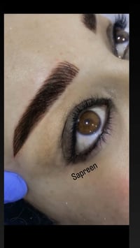 حواجب تاتو • ٦ شهور • بشرة دهنية