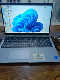 DELL core i5 ram 8 G hard 256 جيل 12