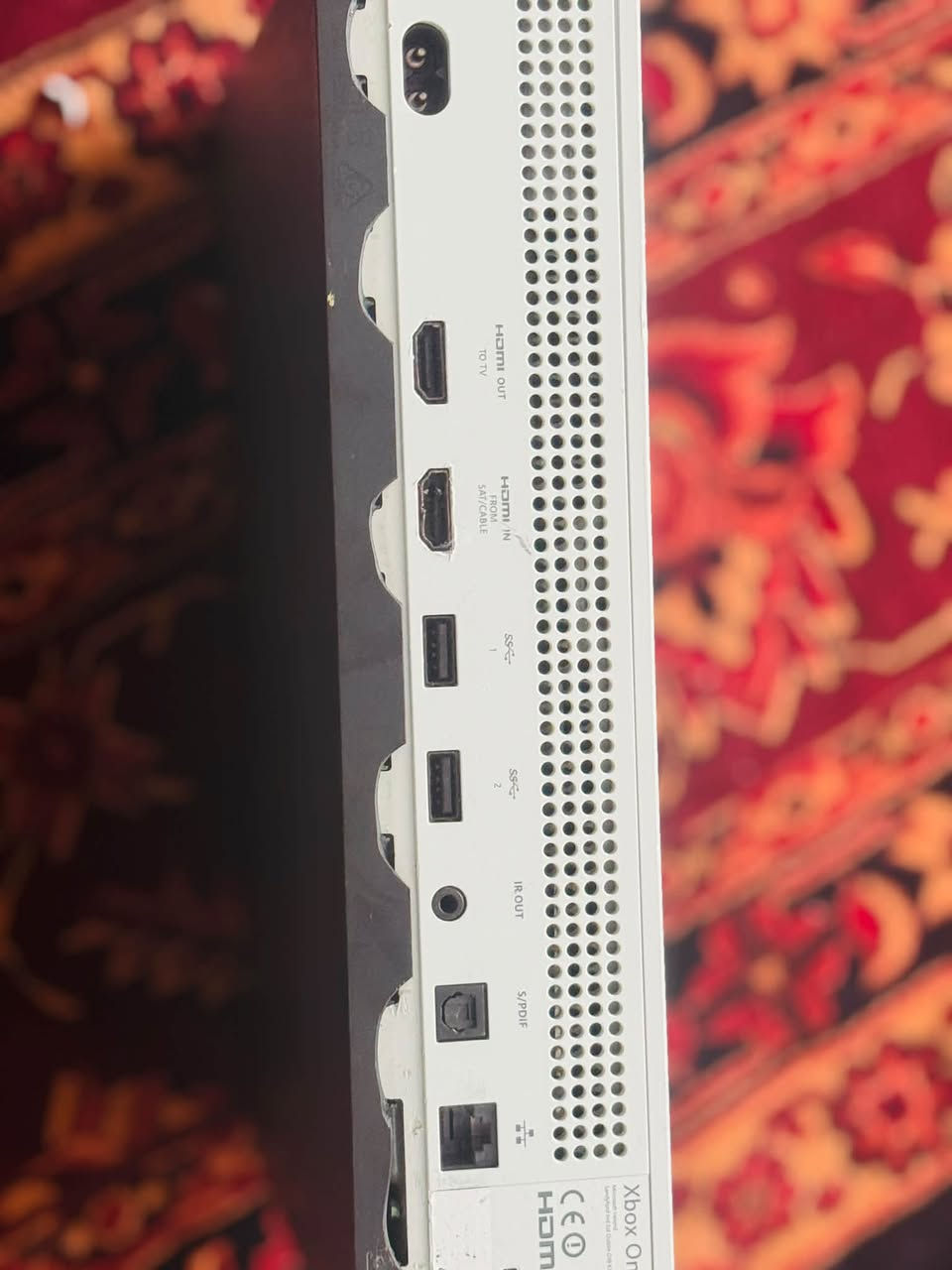 Xbox One s بۆ فرۆشتن
جیازەکە هی مالانە هیدوکانو شتنیە
کراوەتەوە تەنها HDmiگۆراوە
گۆرینەوەشدەکەم بە ps4جۆکەر
جیازەکە دودەسکی لەگەڵە دانەیەکیان وەیارە دەنەکەی تر وایەر لێسە
دەسکە سەوزەکە گێریەکیانی گیرەبێت
سعریشی بەکامل ئەشیاوە تەن ها ٩٥هەزارە
***********
ڤایبەرو وەتس ئەپی لەسەرە
