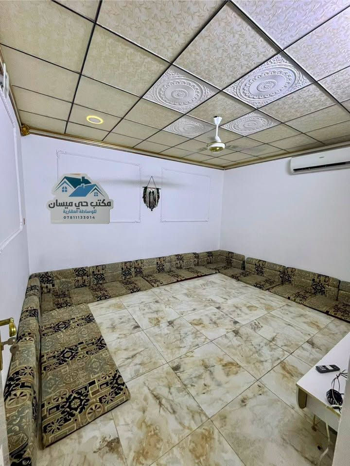 للبيع بيت 100 متر طابو صرف طابقين صب كونكريت شارع 10 مفتوح على التجاري الشريط موقع مميز ثاني بيت عن الشارع العام قطاع 76 بداية الشريط حي ميسان
يحتوي الطابق الاول على غرفة و صالة و مطبخ و استقبال و صحيات و الطابق الثاني غرفتين و صالة وصحيات السعر 112 وبي مجال للاستفسار اتصل ***********
