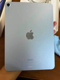 ايباد air 6 M2 11 inches_128GB نسبة البطارية ٪؜٩٠ الجهاز نظيف گدامكم و...