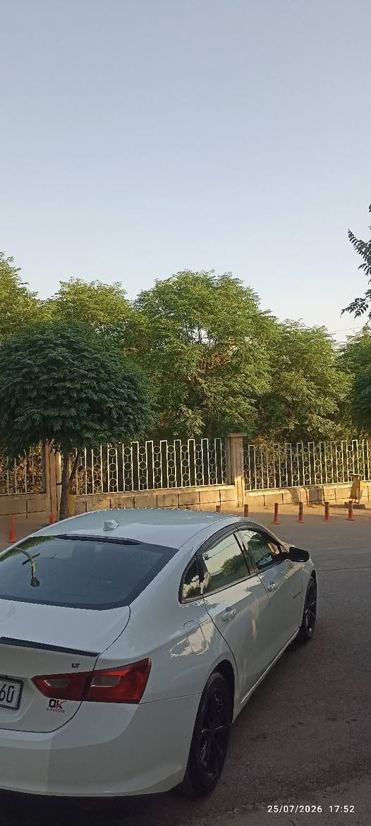 Malibo 2017 
LT 
ئاوێنە کارەبا 
کوشن کارەبا 
ئەوتۆستۆپ 
کارپلەی 
 گێڕعادیوئۆتۆماتیک 
هەردو بەسمەی ماوە 
178000km ڕۆشت
*********** دخان, السليمانية
