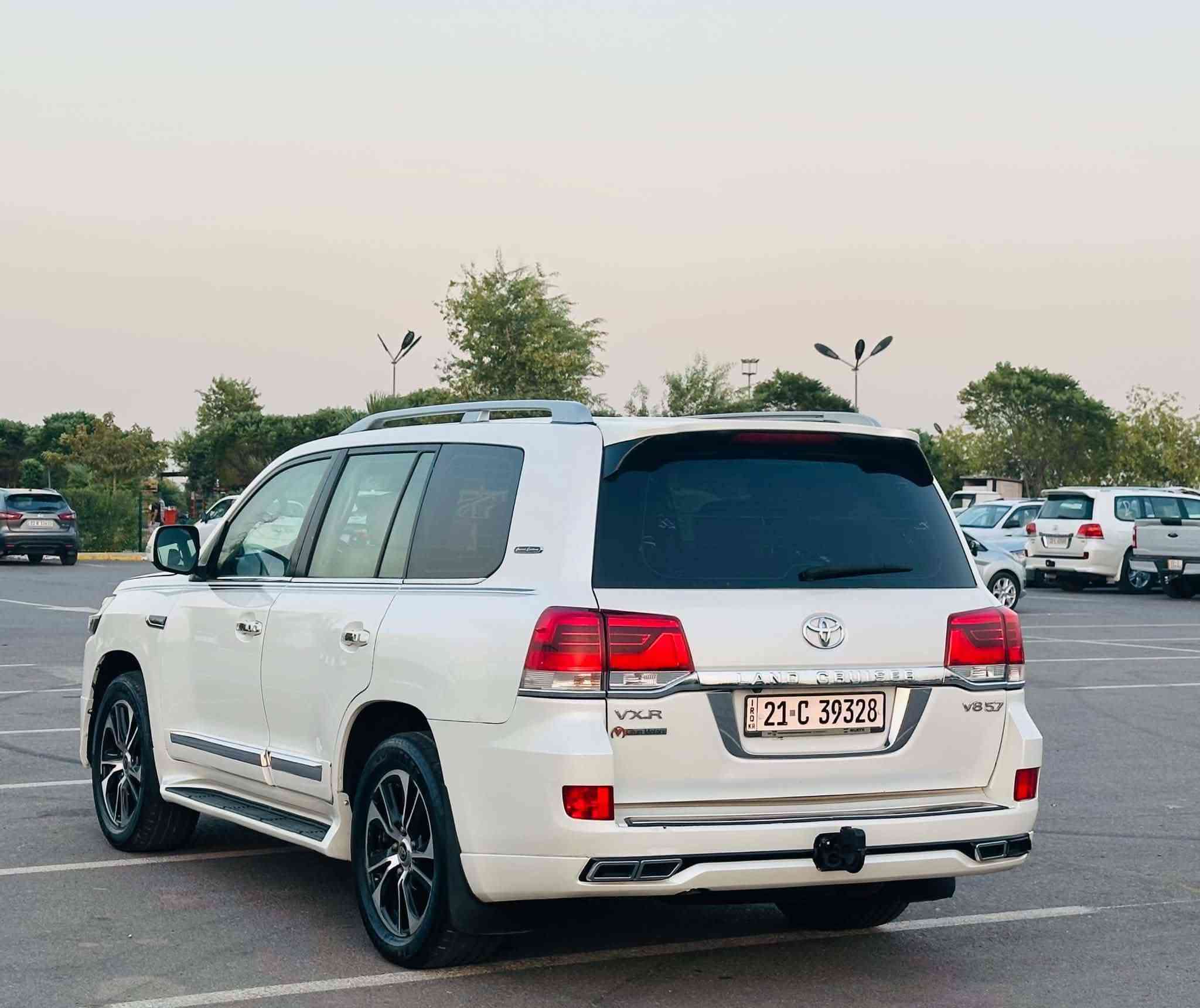 *********** تویوتا لاندكروزر موديل 2009 محدص 2021 فول موصفات VXR محرك 8 سلندر رقم سنوي جديد سياره جاهزه نضيفه بدون دواخل بدون ضرر داخل سونار موجود تحويل كير محرك تبريد شرط 27 ورقه غرامه ينزل من سعره سعري 277 ورقه مجال بلاش مكان اربيل بنصلاوه يم جامع التون ستي ***********
