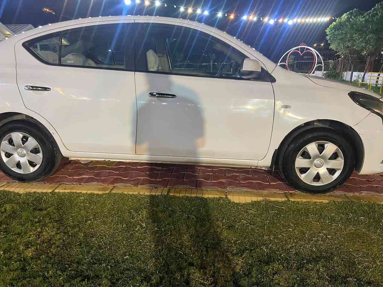 نیسان سەنی لاکشمیبای  مۆدێل2019 جوانوپاک بەناوناکرێ بەشەرتی  هەمووشتێ حیجزی لەسەرنەبێ ومالی کەس نەبێ وسەنویشی لەگەڵە کۆپیکەی نرخی 65 مەجال بەشەرتی بئ کیشە *********** گۆڕینەوەش ئەکەم
