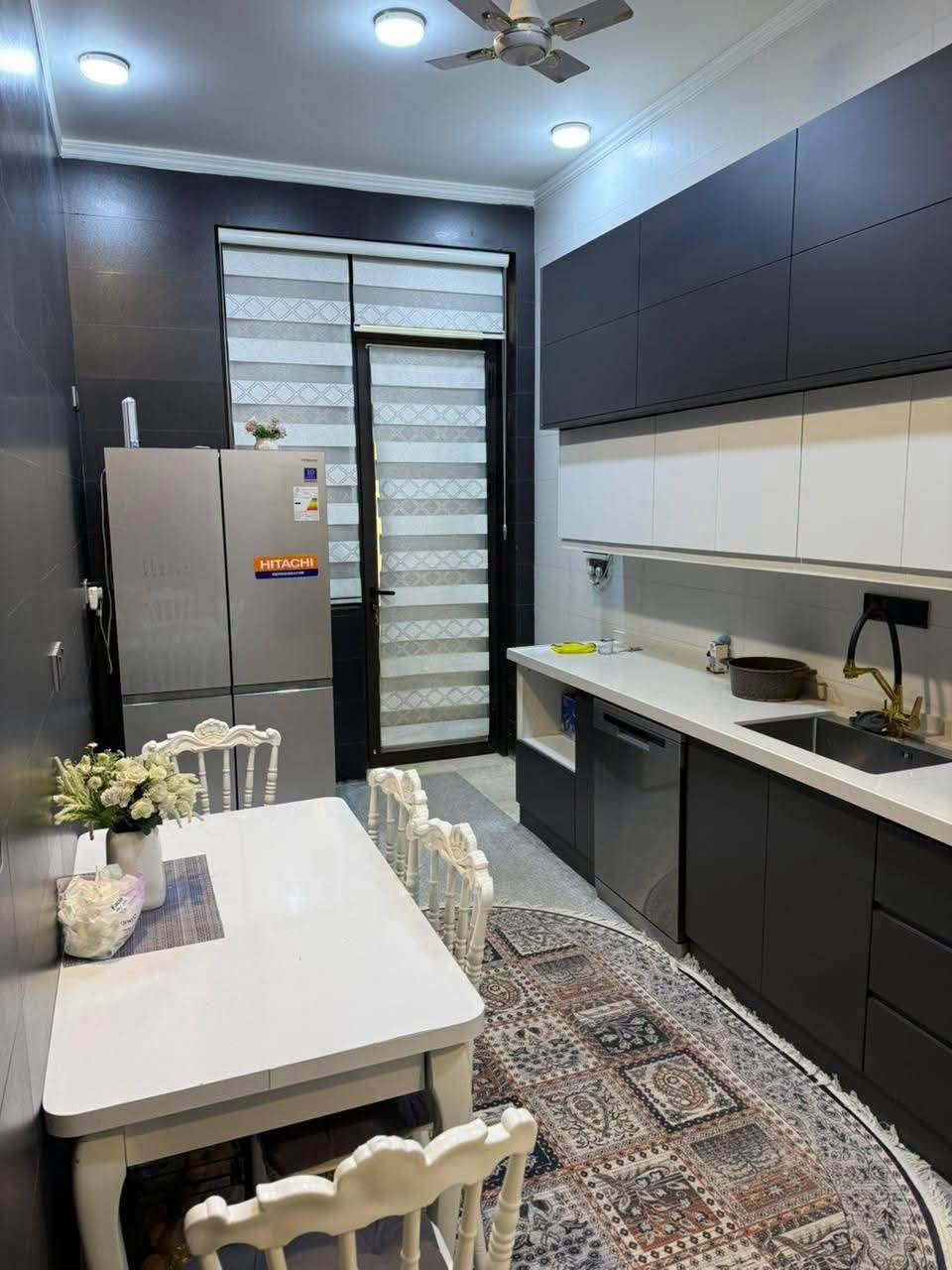 🏠 / دار للبيع مساحة ١٣٠ م طابو زراعي سند 

                 واجهه ٦.٥ م / نزال ٢٠ م 

🧱 بناء حديث درجه أولى 

الطابق الاول/ مطبخ . أستقبال . هول . غرفه . مجمع صحيات 

الطابق الثاني/ ٣ غرف . هول . بيتونه . مجمع صحيات 

🌎 الموقع / حي الصحه قرب المدينه المائيه 

للأستفسار أكثر مراجعة مكتب 
عقارات أراضي بابل الخضراء للمقاولات العامه والتصاميم الهندسية 
شارع ٦٠ .. عمود ٣٠٠ .. مقابل أستدارة علي بقلي 
الشيخ حازم 
وسام محمد 
أبو حيدر / ***********
