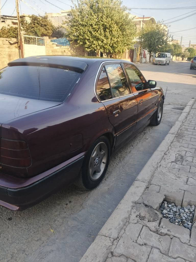 سڵاو خوات لێبت bmw520گێر عادی 
گێرو مەکینە بەشەرت موس و بڕاوە بەشەرت 
کارەباتی هەموو یشی دەکات 
دووچام کارەبایی و سڵاێت .سەیارەکە زۆر جوان ماڵێ دۆستە کۆدی ئاسایش بۆ کڕاوە 
22گەڵاو مەحمەڵە .ژم*********** رانية, السليمانية
