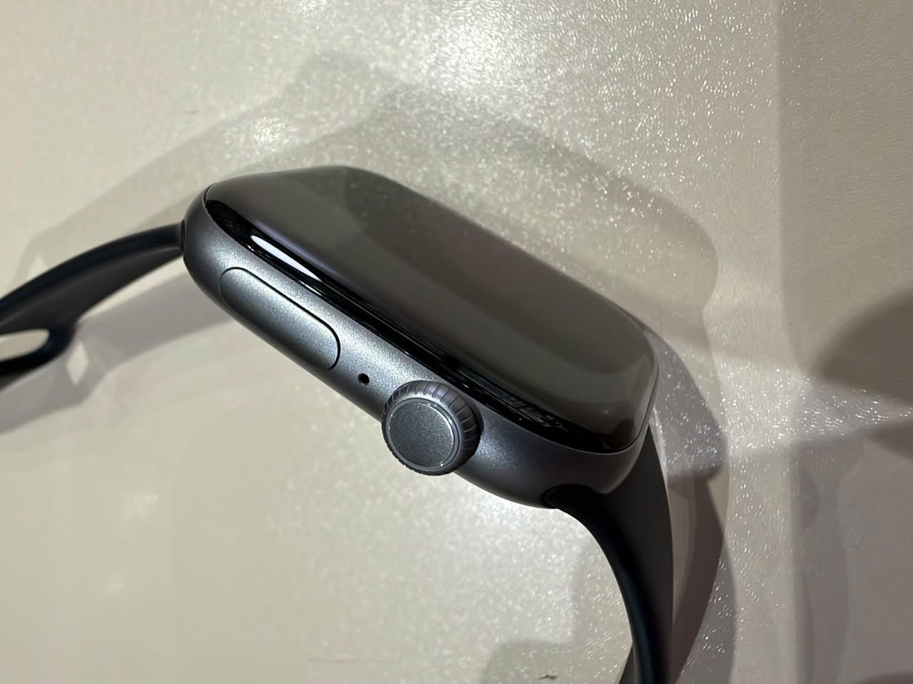 Apple Watch Series 11 . 46 
نضافتها 100‎%‎ بطارية 100‎%‎ زلغه وحده مابيها داخل الضمان كارتون ضايع فقط شاحنه الأصلية وسير درع ولاسق شاشه وياها وسير اضافي 
بغداد *********** واتساب فقط
