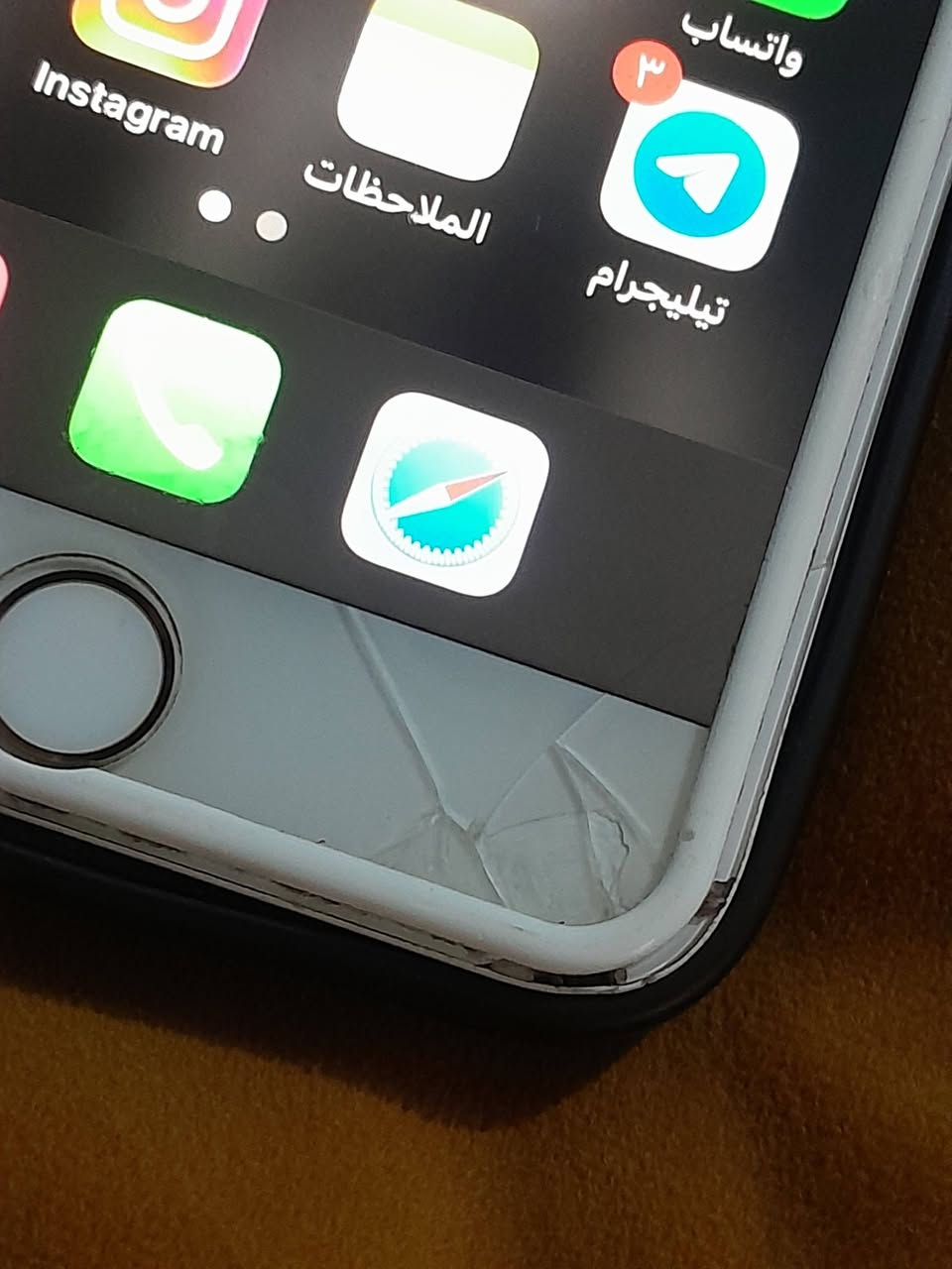 ايفون ٨ بلاص للبيع السعر 95 الف للأستفسار ع الرقم *********** شغال وبي كسر بسيط بالاسفل ممأثر ع الشاشة
