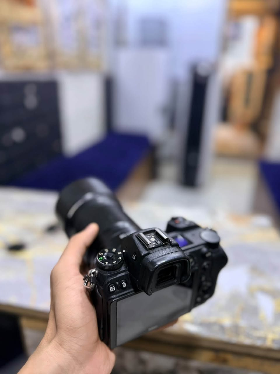 نيكون Z6 • عدسة 85مم f1.8 • نضيفه