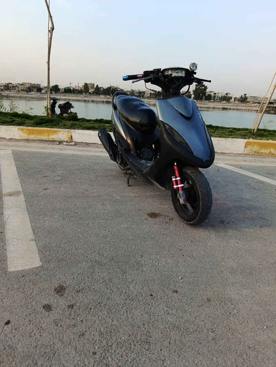 السلام عليكم
ماكس عدله للبيع 

مكينه بلادي ما مفتوحه شرط الفحص

مكينه ما بيها صوت خرسه  

كفرات بلادي ختم واحد الوجه موجود شغاله سلف هندر كهربائيات اشاير لايت بك لايت 

بيها تزويد صالنصه رياضي 

دبل امامي كرزي 

دبل خلفي سبع الوان 

يدات سبع الوان 

مكاني ناصرية مركز قرب مستشفى التركي 

الرقم ***********

السعر 700 أو بيها مجال قليل
