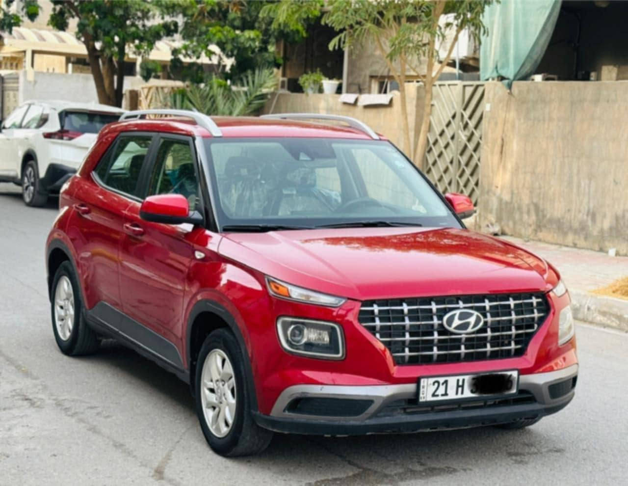 🚘 للبيع هيونداي فينو 2020 🚘
سيارة نظيفة ومرتبة، بدون ضرر فقط الدعامية، استخدام بيت، لون أحمر مميز ❤️
الممشى: 183,000 كم
رقم الشاصي: KMHRC8A32LU039736
جاهزة للفحص
وارد أمريكي كفاله عامه
المواصفات:
✅ فول تحكم استيرن
✅بصمه تشغيل وابواب وتشغيل عن بعد
✅ رادارات وأنظمة أمان
✅ حساسات
✅ كاميرا خلفية
✅ شاشة مع Apple CarPlay وAndroid Auto
✅ مثبت سرعة
✅ نظام المحافظة على المسار
✅ نظام التحذير من الاصطدام الأمامي
✅ تنبيه النقطة العمياء
✅ تكييف ممتاز بحالة جيدة جدا
✅ محرك 4 سلندر 1600 دوش دبل نوزل
✅ ثلاث انظمة قيادة ( اعتيادي-رياضي-اقتصادي )
✅ حساس تايرات
✅ هزه جديده
✅ سنوية جديده
✅ويل كب حجم 16
✅ رادار / تحديد مسار
 ✅مانع انزلاق ABS
✅ثلاث مداخل USB
للبيع للجادين فقط.125$وبيها مجال
📍مكاني ديالى
***********

نص مكتوب في الصور:
- Galaxy S25 Ultra