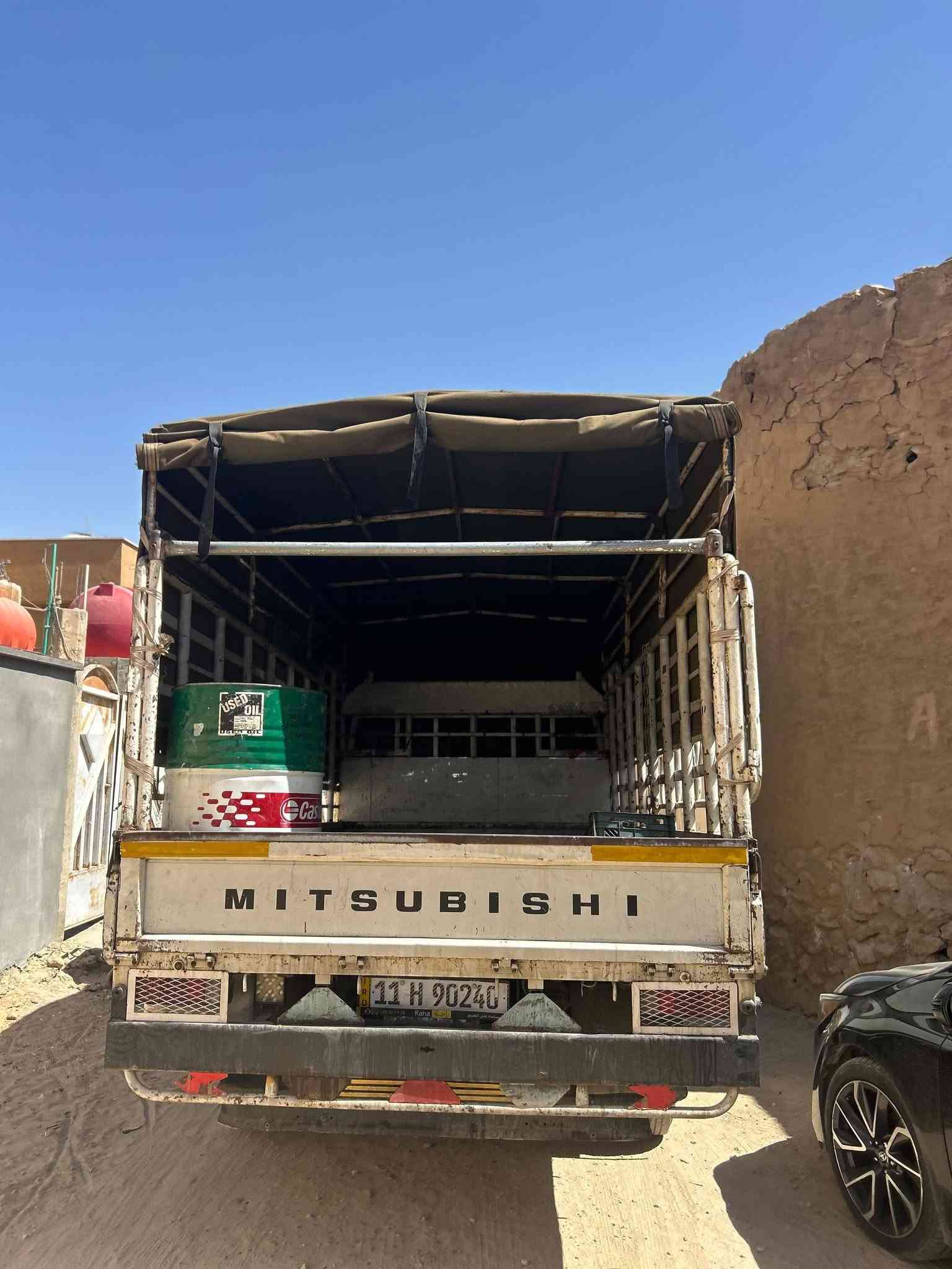 السلام عليكم كنتر لبيع ٢٠١٦ محسن اكويتي السيارة كفالة عامة من كلشي عدة اشوي بارد يم اليدة مال باب السايق كير اكسل كلة شرط سيارة رقم بغداد بسمي السيارة ما مشتغله عل خط جديدة السيارة كلش محركها ينقص الباقي كلة با الشرط تحويل مباشر جام كهربائي السيارة شرط بعدها شركة السعر ١٩٥ وبيها اشوي مجال *********** وهلا بيكم
