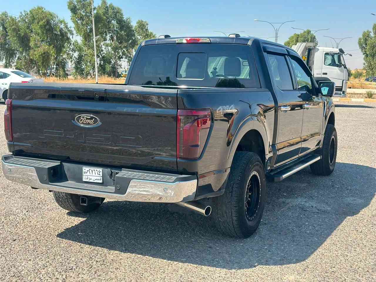 من رخصة الادمن
Ford F150 موديل 2025 XLT
3.5L PowerBoost V6

Hybrid

• قوة 430 حصان

• عزم 773 نيوتن.متر

• ناقل حركة أوتوماتيكي 10 سرعات

• نظام دفع رباعي 4x4

• شاشة لمس 12 إنج

Apple CarPlay & Android •

Auto

٠ كاميرا محيطية 360 درجة

• رادارات 360 درجة

• حساسات أمامية وخلفية

• مثبت سرعة

• تشغيل السيارة عن بعد

(Keyless Entry 

• مقاعد قماش مخمل فاخر

• مقود متعدد الوظائف

٠ مرايا كهربائية

• نظام المحافظة على المسار

• نظام التحذير من الاصطدام مع التوقف الاضطراري الأمامي والخلفي

• نظام مراقبة النقطة العمياء

• سحب قوي وقدرة عالية للتحميل والقطر

• 7 وضعيات قيادة

• ممشى 15000 كيلو متر

• جنوط ( ويل ) امريكي

• كير تعليك

• كشنات تدفئة

• تبريد مركزي

• عدادات سرعة شاشة الكترونية

• ترفيع السيارة 2.5 انج

• رقم فحص مؤقت يترقم كل المحافظات

• منافذ كهرباء داخل السيارة 20 امبير و داخل البودي 30 امبير

• شحن موبايل لاسلكي

• فتحة خلفية في الجام الخلفي كهربائي 

• بعد مواصفات خير من الله 

• صور الضرر مرفقة 

• بابين امبدلات بلادي

• ايرباك فقط التكمة طاك بدون ستيرن و دشبول

للتواصل و معرفة تفاصيل اكثر

*********** 

واتساب

