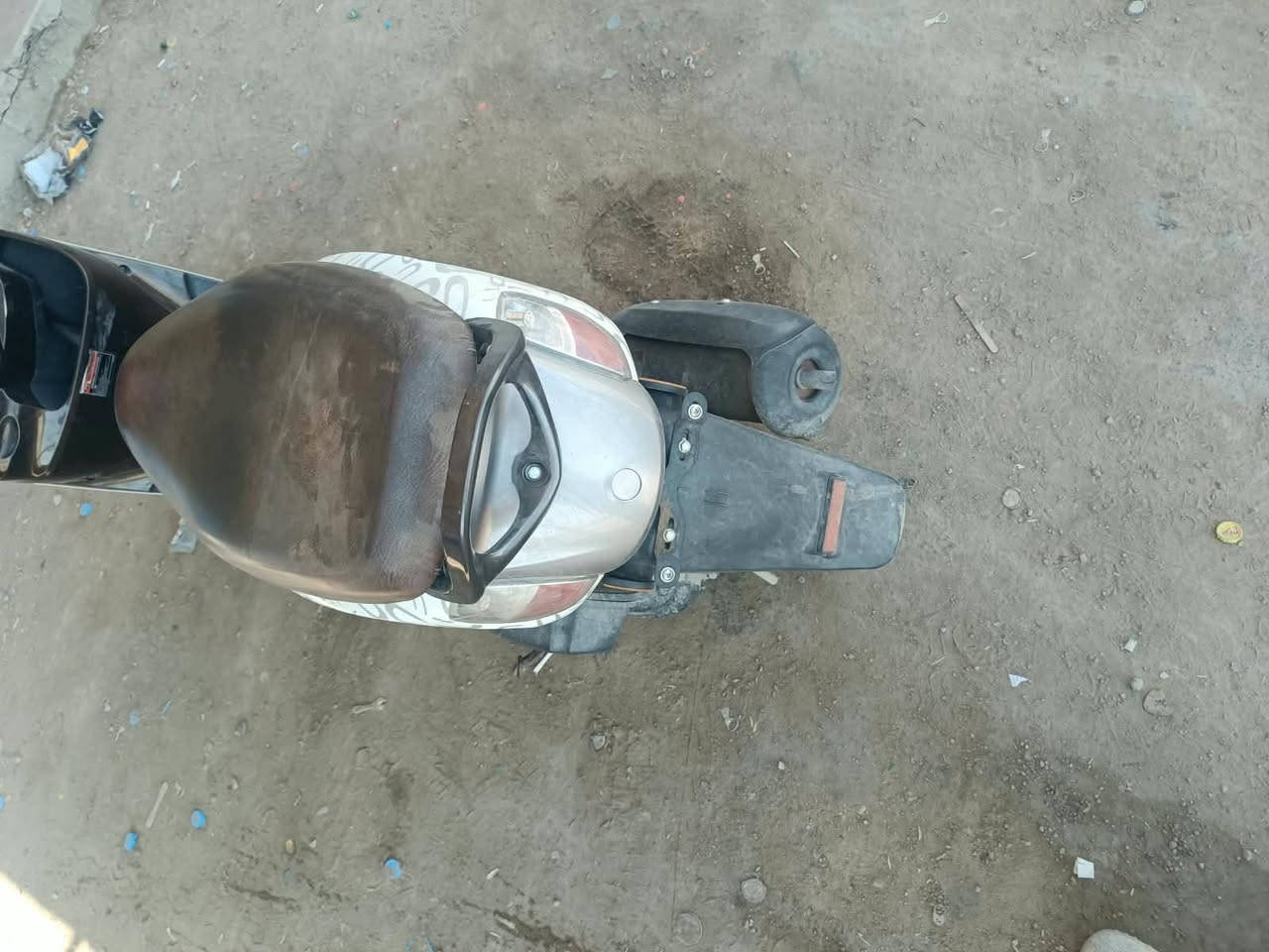 دراجه للبيع بيه نواقص بسيطه كيج سرعه جاملغ امامي الباقي كله شغال كهربائيات شغاله الدراجه نكره سلف مكينه ما مفتوحه التواصل *********** كربلاء, العراق
