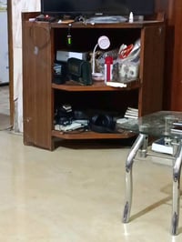 ميز تلفزيون • خشب