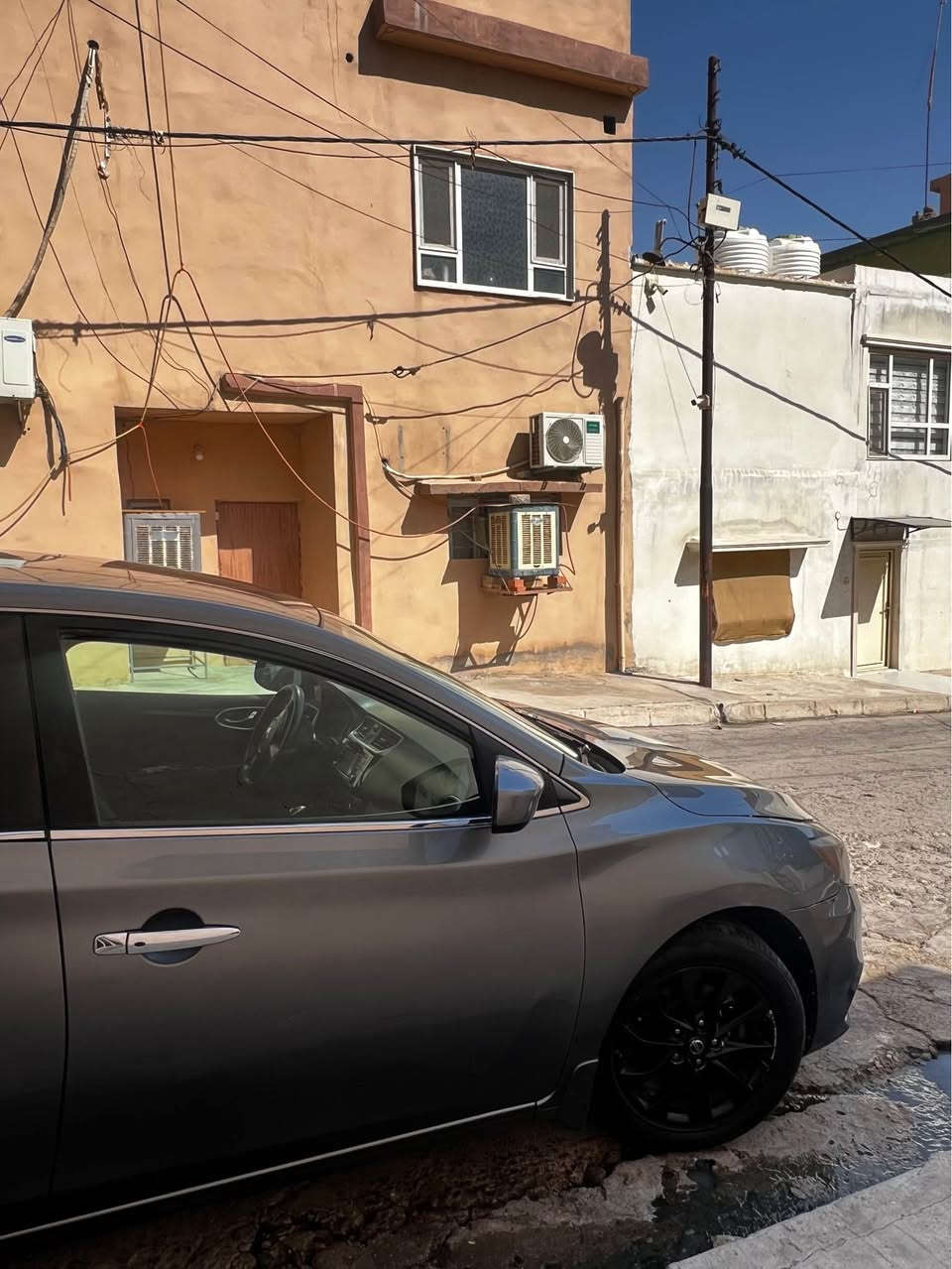 نيسان سينترا ٢٠١٧ sv بي سبخ ٢ تعديل تيدا گير مكينه بشرط ٤ تايره جديد ويل جديد ٨ دولار غرامه تحويل وكاله شرط *********** دهوك, العراق
