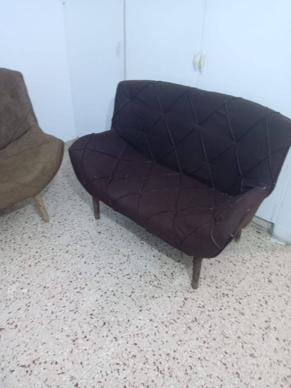 غراض للبيع تواصل ***********

