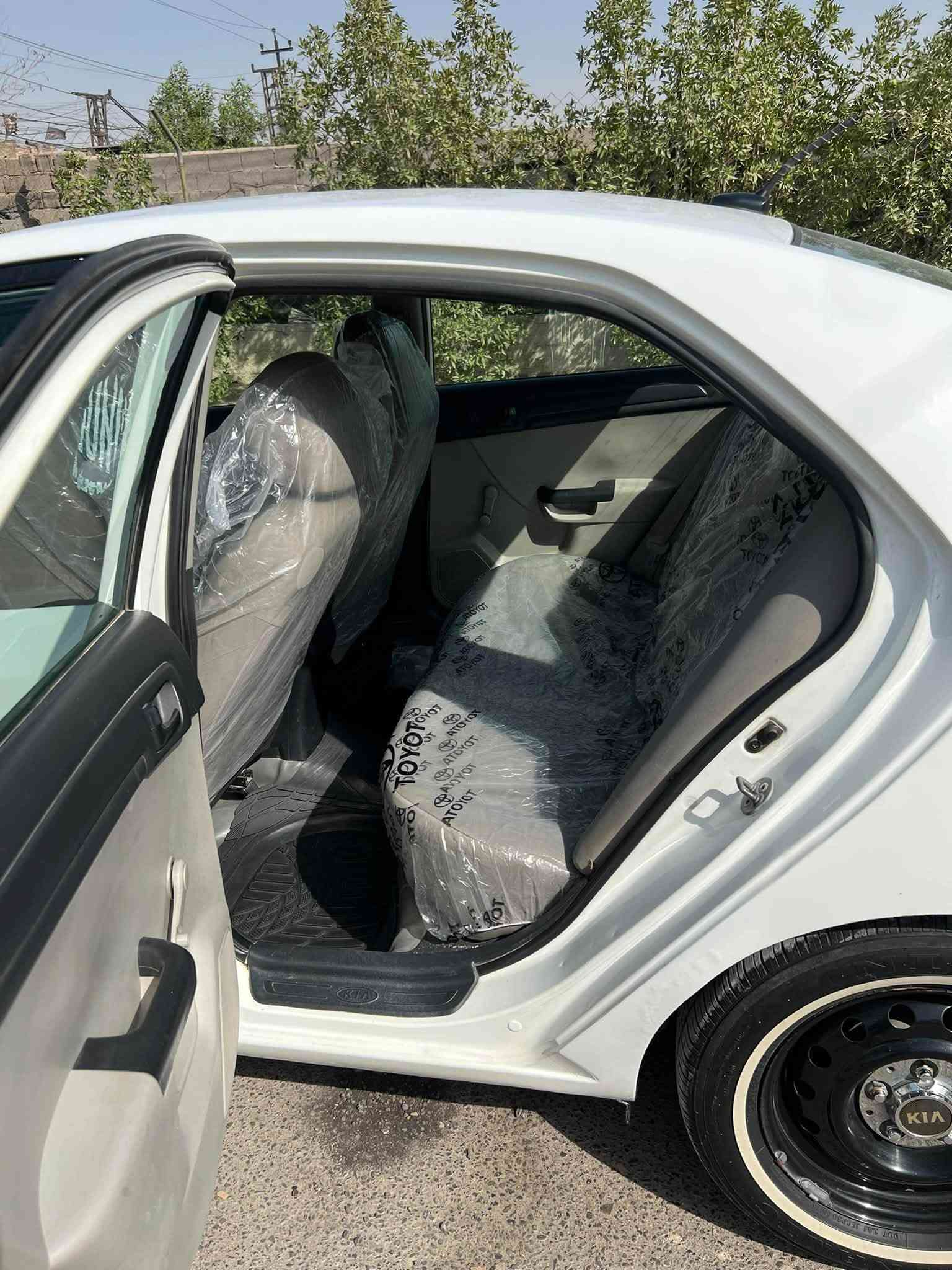 السلام عليكم كيا فورتي البيع مديل ٢٠١٢ وارد امريكي حادثه جاملغ خلفي صفحت الصايق بدون دواخل وبيه صبغ ٣ قطع بدون اي دواخل اثر طخات بصيطه السياره بسمي رقم بابل دولي شوكت ميعجبك تحول السياره بيه منضومه غاز منضومه زنون مكينه كير تبريد خير من الله السعر ٨٤ وبيه مجال للطيبين وهاذ رقمي ***********
