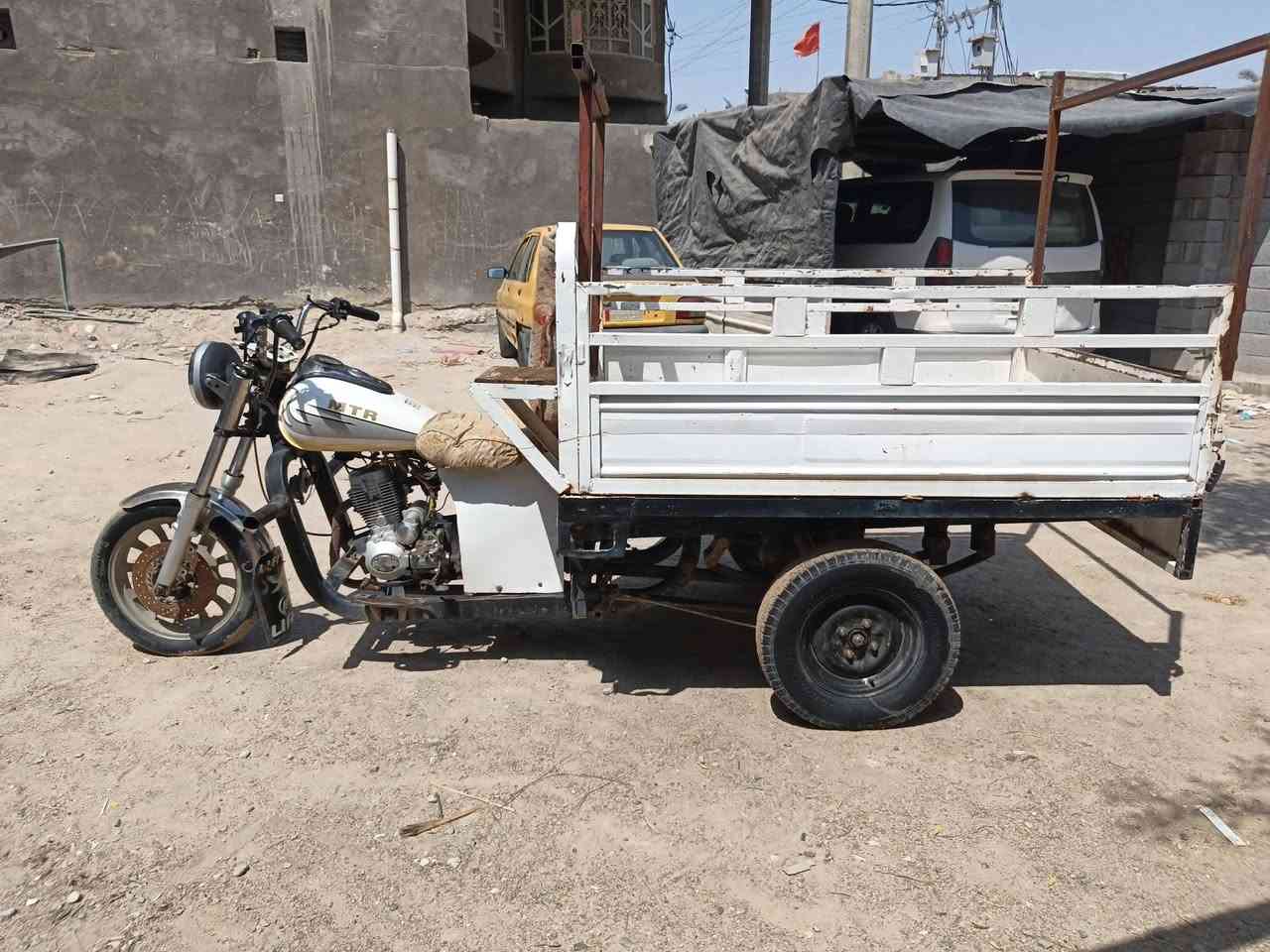 ستوته ادوات اودات ادوات لبيع سعر 600بيه مجال ستوته خير من الله مبيه نقص مكاني البصرة كرمة علي ***********
