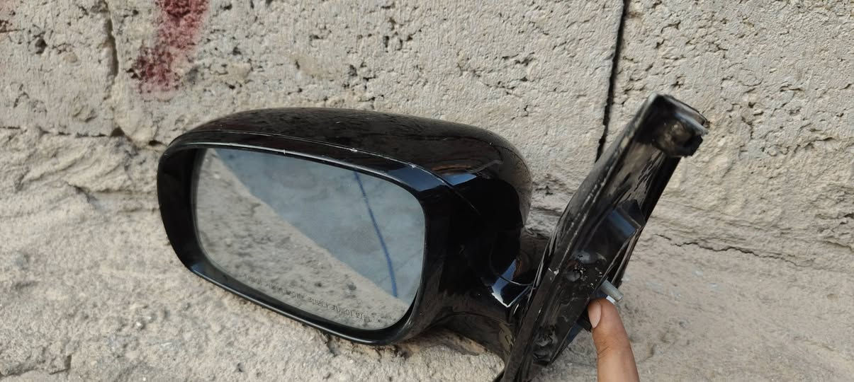 مال تفصيخ مراية ايسر للبيع للاستفسار الرقم *********** يوجد توصيل لجميع مناطق العراق 
بك لايت ب فطر بسيط مال نقل
