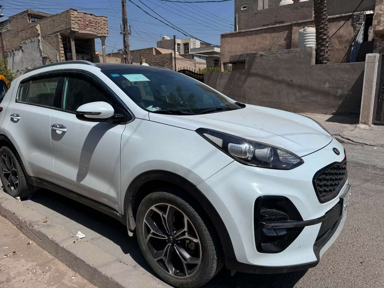 السلا عليكم سبورتج جيتي لاين موديل ٢٠٢١فول مواصفات مكفوله من الصبغ بيها بارد بجاملغ زغير وبارد بلباب ماشيه ٩٨ الف كيلو 
السعر ١٩٨ بيها مجال بسيط 
***********
