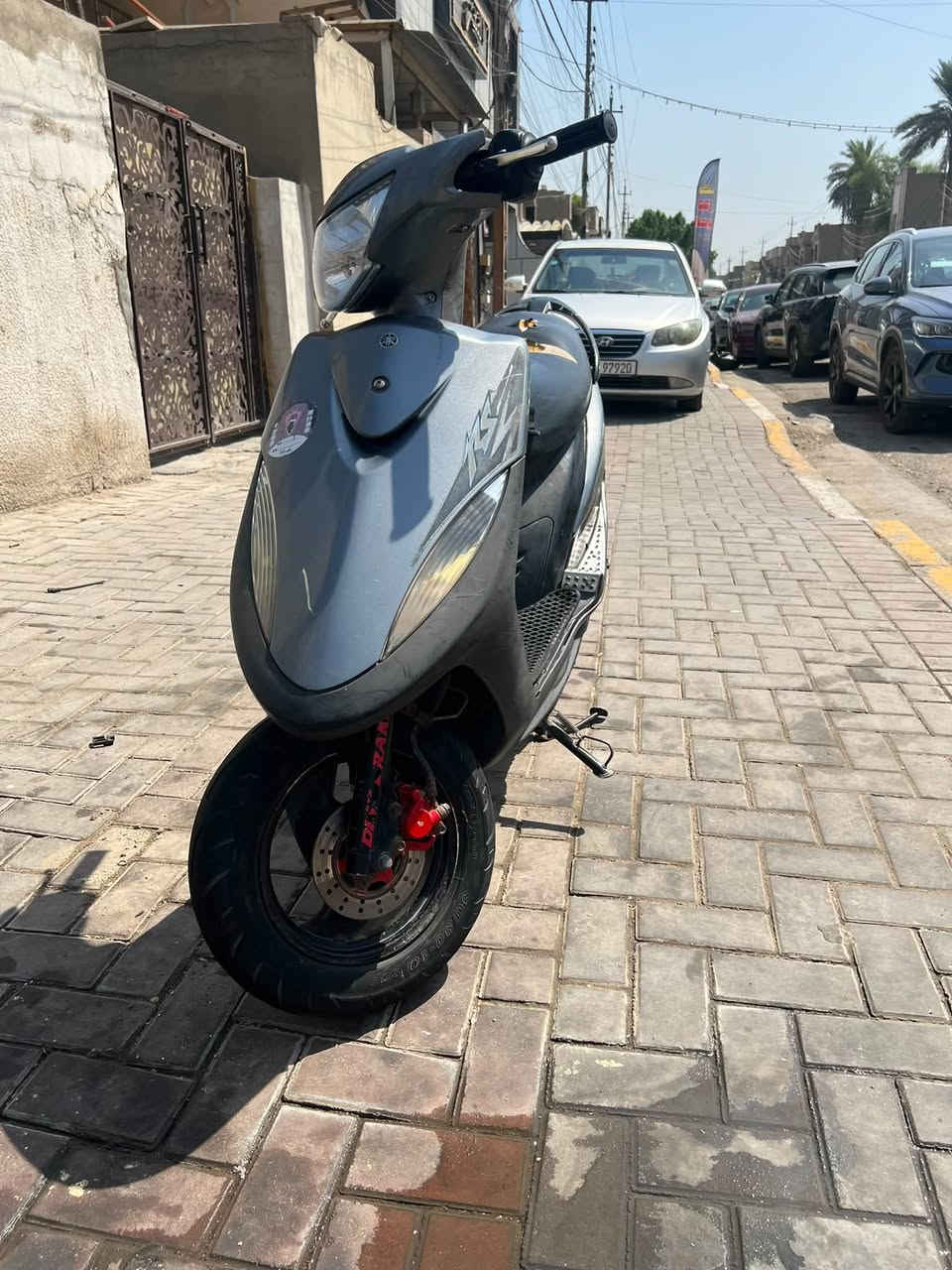 السلام عليكم ماكس عدله للبيع دراجه بلاديه من طول للطول بس كابريتر جديد مابيها نقص برغي مكاني بغداد الدوره 
الرقم ***********
