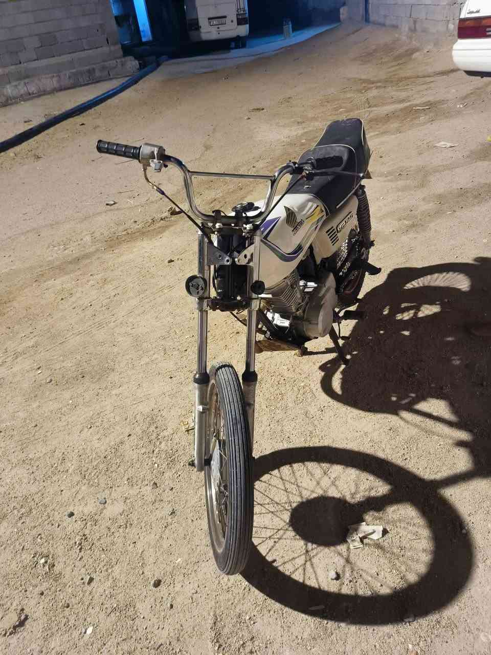 دراجه سي جي نامه لا كايمه ولا دخن مكفوله عشاير دراجه تجي وتشوفها احله من الصوره ب325ولشراي بي خير ويدلل رقمي ***********
