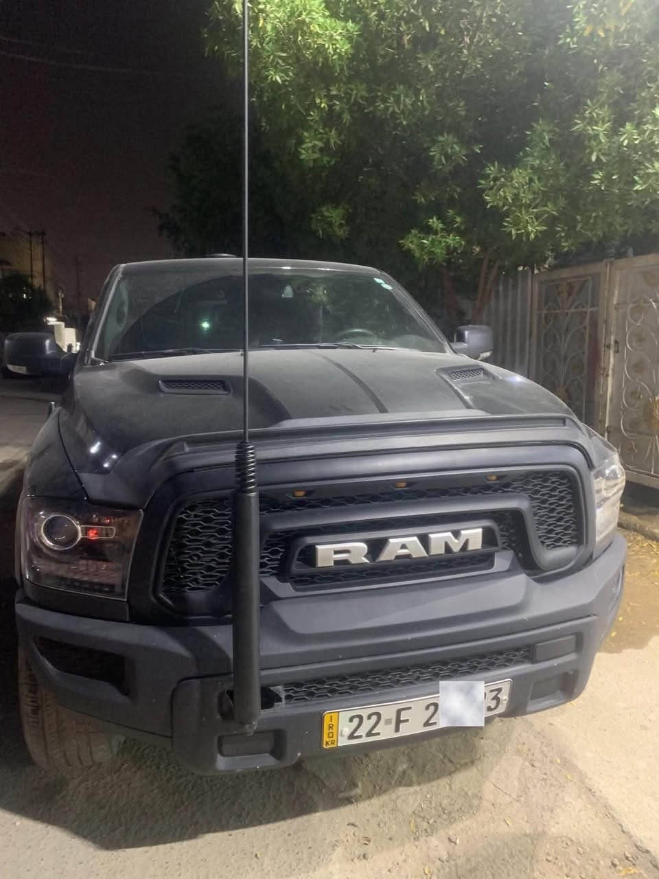 اريل طول مترين مع قاعده  السعر ٧٥ 

***********
