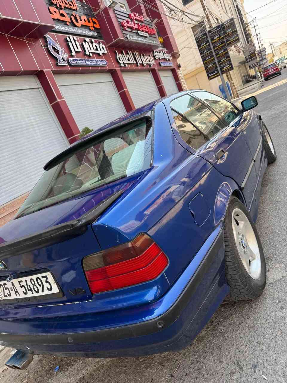 للبيع صقر bmw e36 رقم كركوك دولي سنوية ورقم جديد 
مكينة 25 مسكر دجتال جديد مبدل أوروبي الكير عادي نمرة قصيرة شرط الكير ومكينة 
كابون بانزين موجود 
سيارة بلادي مابي ضرر قويه
دواخل جلد كشن تدفئة + كهربائي 
بلاد تبريد + تدفئة 
جامات كهربائي 
لايت حلقة + زينون 
تايرات ربل جديد  
بيها نضام قفل اكسل تكدر تشغلها و اتطفيها + بيها تعديل صوت صالنصا رياضي شلعة ومعدل فول تجي وتشوفها 
ستيرن باور + دبل ايرباك+ نضام abs+قفل مركزي سستم سماعات 
مكان سيارة كركوك سعر 38 للاستفسار اكثر تعال خاص أو  خابر ع رقم *********** كركوك, العراق
