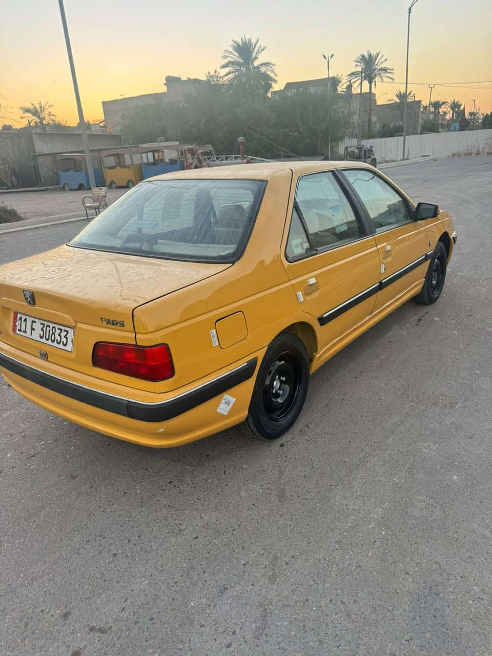 السلام عليكم بيجو بارص موديل 15 سياره جديده مكينه كير حداديه مكفوله تخم تاير جديد كهربائيات كلها شغاله تبريد ثلج مصفره هيه وخرامات رقم نكليزي تحويل مباشر مكفوله من الضربه وتبديل السعر 45 مجال بسيط مال جناي كبل للشارع *********** مكاني بغداد مدينه الصدر
