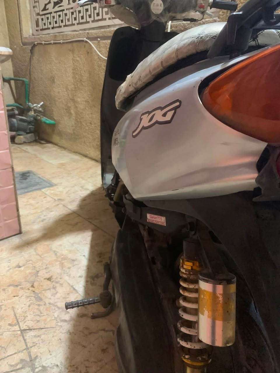 السلام عليكم 
دراجه عصفوريه لبيع 
كامله
 
سلف وهندر وقفل ستيرن 

دبل رياضي نقص بس باتري 
السعر 130 وبيه مجال حق الجيه 
العنوان بغداد البلديات شارع الكاشي 

***********
