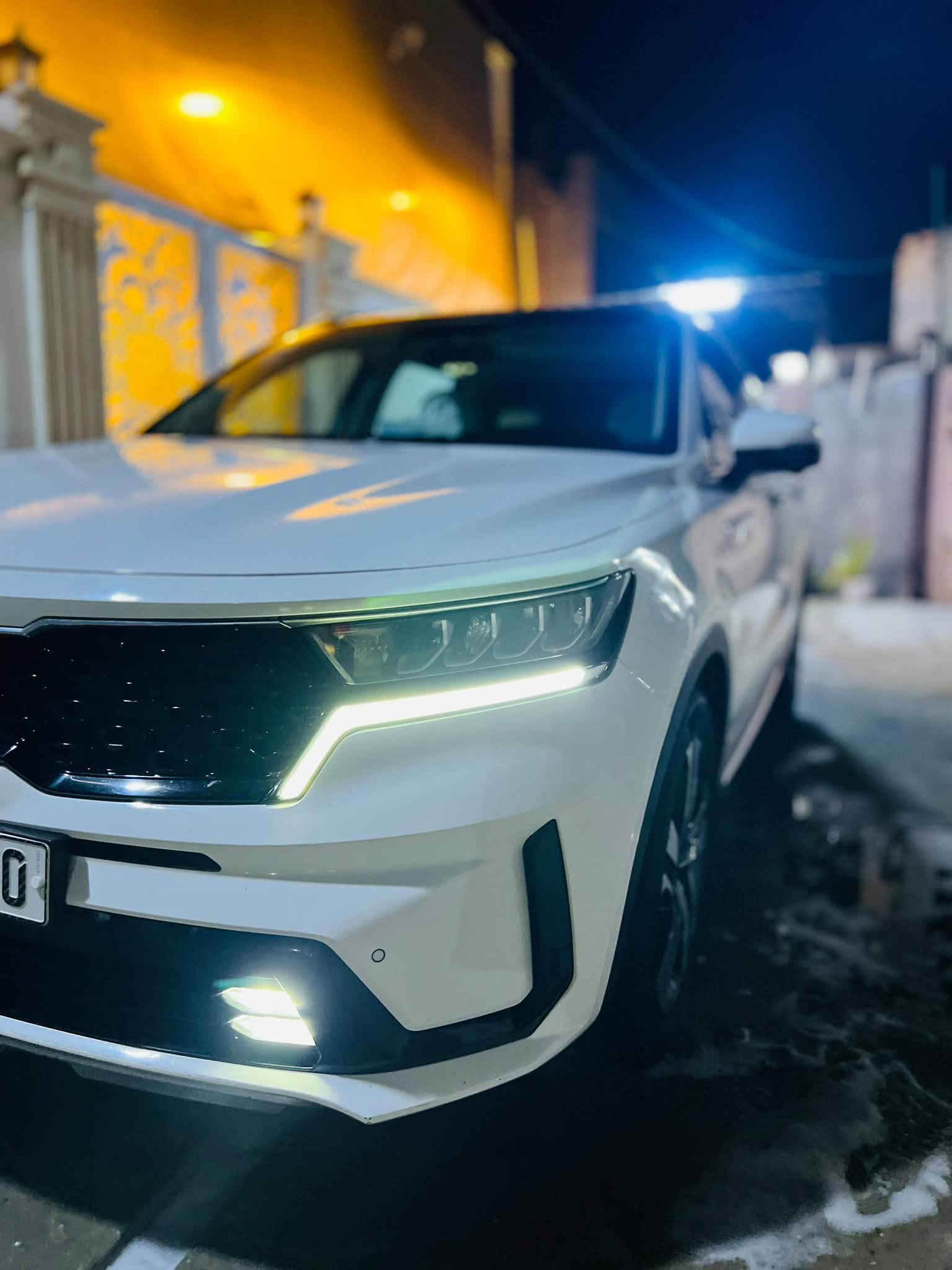 سورنتو2021 خليجي فول مواصفات 1/1
1 بنوراما 
2 كير ماوس 
3 أربع كاميرات 360 درجه
4 حساسات وخلفيه واماميه
5 رادارات جانبيه 
6 تشغيل عن بعد
7 سياقه ذاتيه
8 اشاره ترحيب 
9 دفع رباعي 
10تحديد مسار 
11 مانع انزلاق 
12 أربع وضعيات قياده 
13 بردات 
14 محرك V6 
15 تخم تاير 
16 كشنات تدفئه وتبريد 
17 أناره داخليه محيطيه 
ماشيه 100 الف 
سنويه 31 بسمي تحويل ثاني يوم
رقم دولي هزه جديده اني المالك 

كفاله عامه السونار مرفوق بل صور 

السعر 260  شدتين و ستين قابل للتفاوض
التواصل *********** واتساب أو اتصال 
مكاني بابل حله

