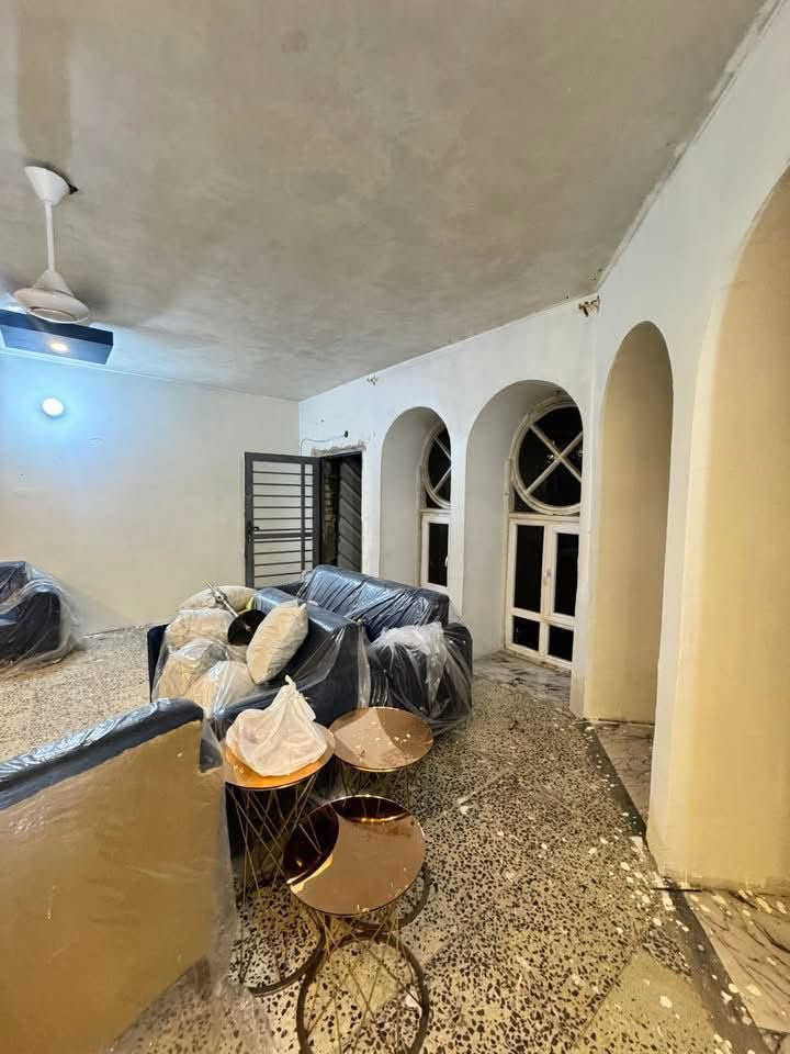 🏠 للإيجار في السيدية – شارع النخيل
📐 المساحة: 200 متر
🏢 الطابق: الأول
🛋️ صالة
🍳 مطبخ
🚿 خدمات

💰 سعر الإيجار: 550 ألف دينار عراقي

📍 الموقع: السيدية – شارع النخيل

📞 للاستفسار:
***********
***********

🏢 مكتب الرواد للتطوير العقاري
