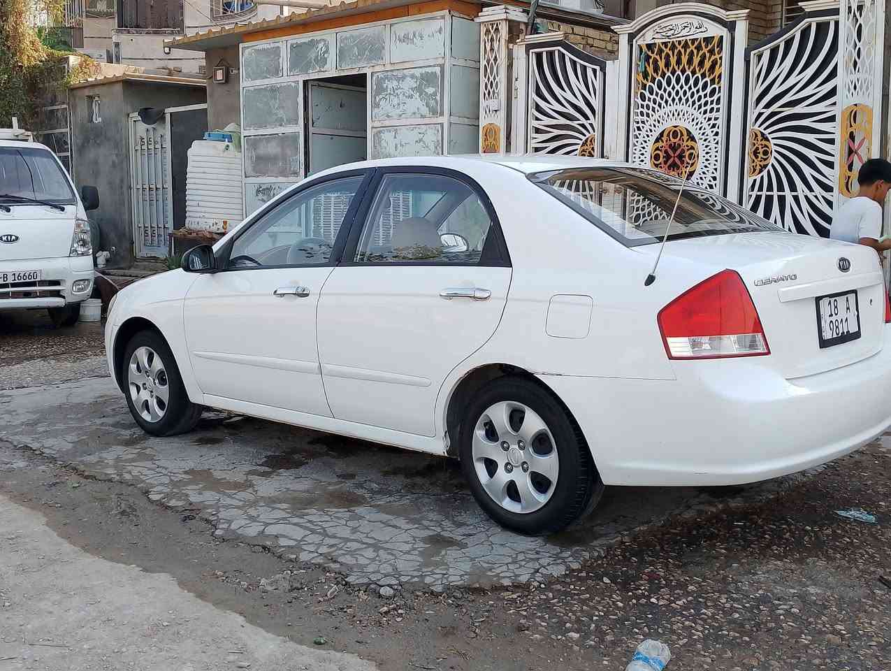 سلام عليكم سيراتو موديل 9رقم بابل دولي بسمي سياره جاهزه سنويه 31 حداديه جديده تخم تاير كير مكفولات مكينه بين خيط بخار بدون تنقيص تبريد شغال السياره جاهزه ماعده ذني الي واضحات بل صوره السعر 98وبيه مجال مكان السياره بابل كفل رقم 
 ***********
***********
