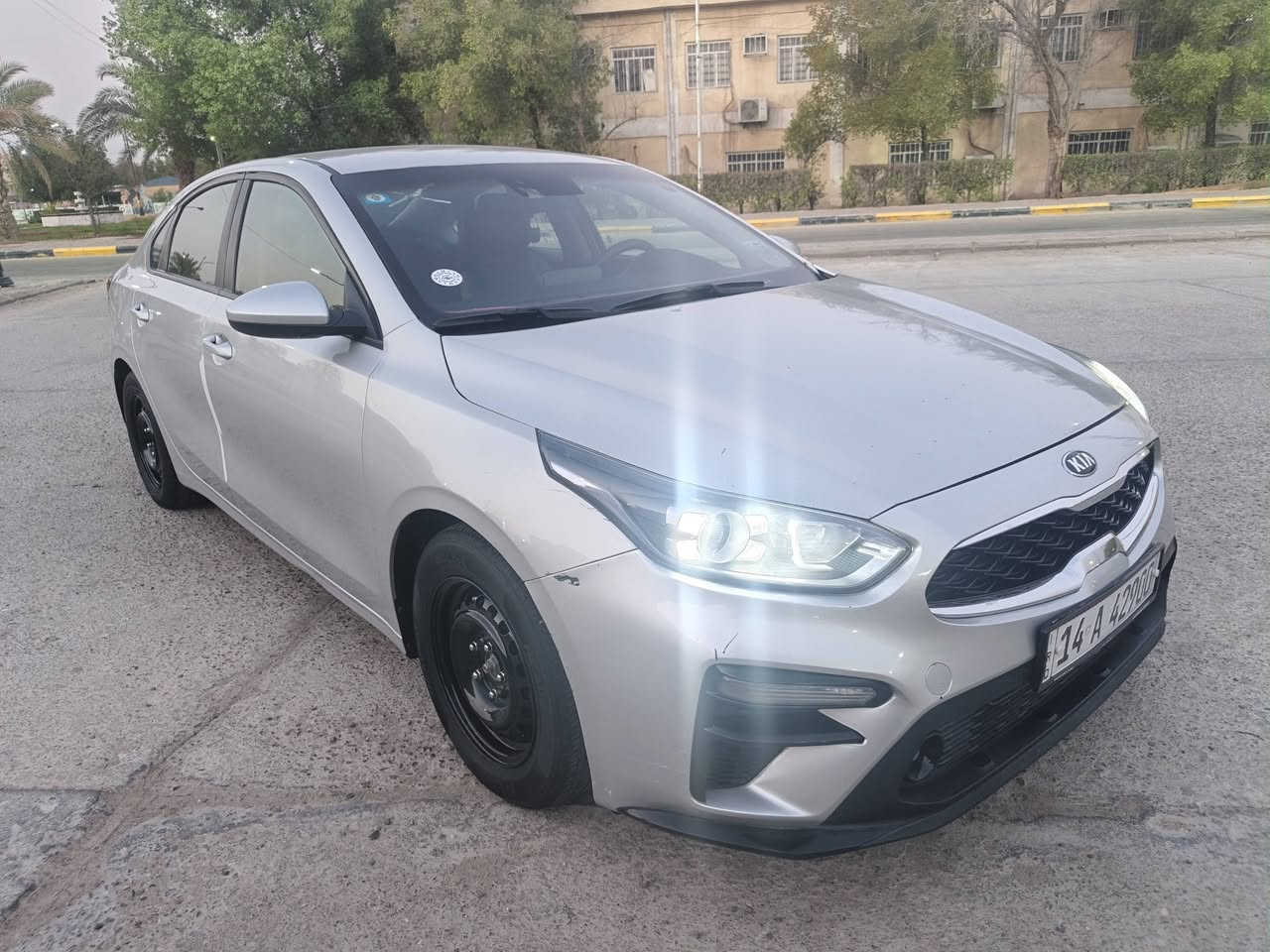 سلام عليكم كيه فورتي ١٩ امريكي بصره رقم نكليزي بسمي ما ناقصهه اي شي من كلشي جاهزه قطعتين تبديل بيهه (***********) سعر ١٣٠ وبيهه مجال
