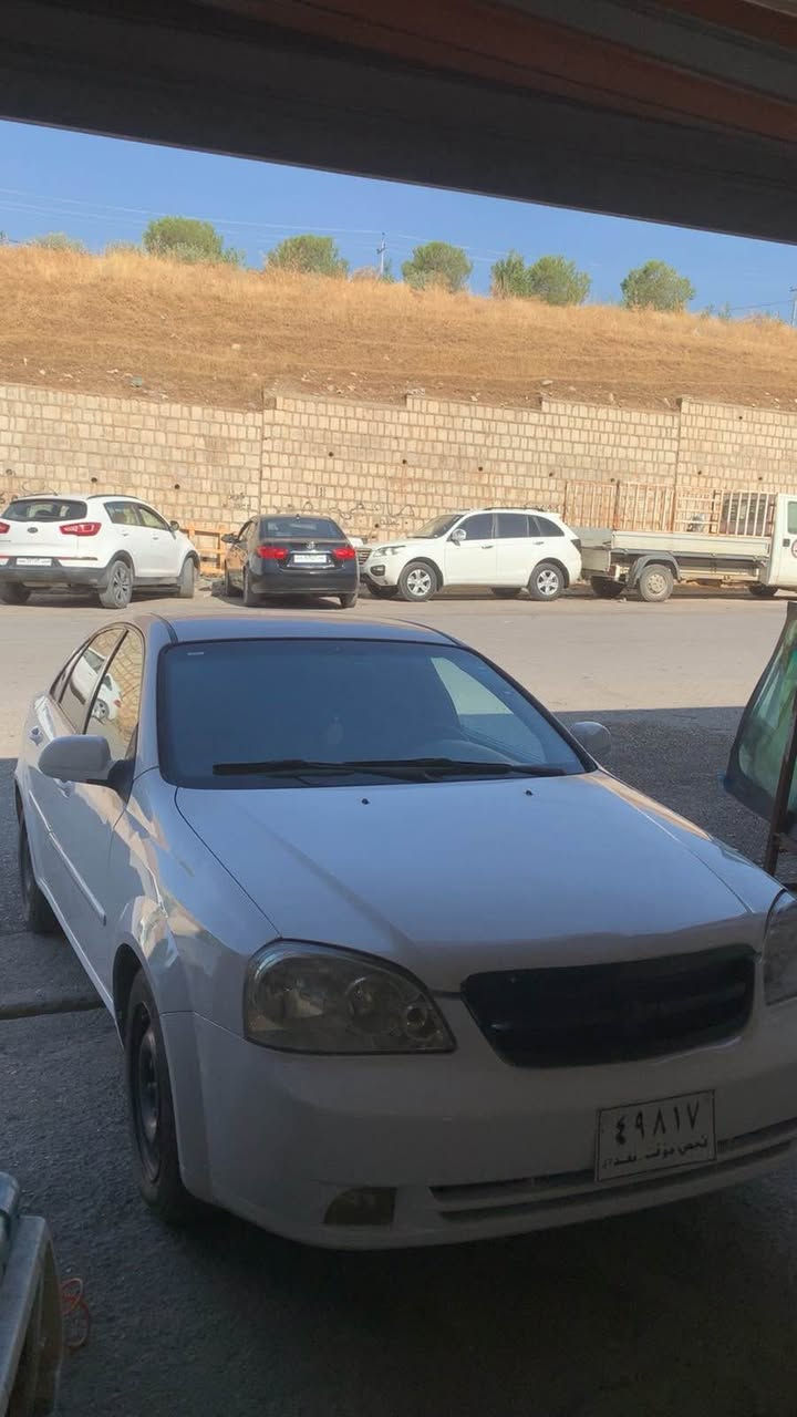 شؤفليت ٢٠٠٥ 
سياره كه توندو تؤله 
باكاني هه وليري له گه له 
سياره كه لو جواني سبوخ  كرايه به شرتي وه ي عام نه بيت عيزام نه بيت 
سعري ٤٧ مامليه كي برايانه 
***********
*********** سوران, أربيل
