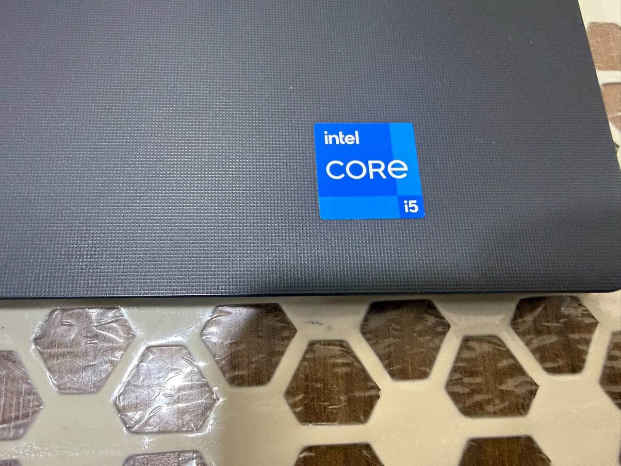 لابتوب ديل 

Vostro 3520 - انج-15.6 لابتوب ديل
Core i5-12350- Shared
كيكابايت/512كيكابايت SSD
اخو الجديد☝️🔥
نظافة فول قطعة اخو الجديد
بتصميم حافة مرتفعة للحماية من ارتفاع حرارة البطارية 
السعر: 475 الف وبيه مجال مرتب للشراي 
مكاني بغداد الكرخ منطقة العطيفية
للتواصل واتسااااب ***********

