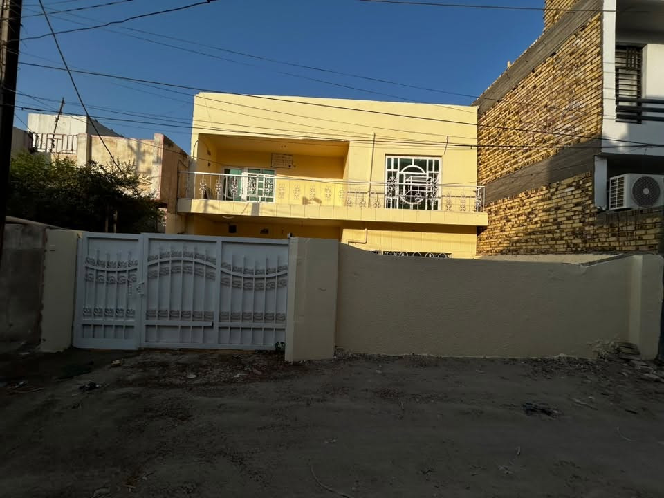 بيت للبيع طابو صرف
مساحه200متر 3غرف نوم واستقبال وهول ومطبخ ومجاميع صحيات وطارمه بيت طابقين  

حله _حي السلام قرب شارع ام البنين(ع)

بيت فارغ استلام مباشر

منطقه هادئه وحلوه 

الاستفسار على 

واتس ***********

او الاتصال على الرقم

***********
