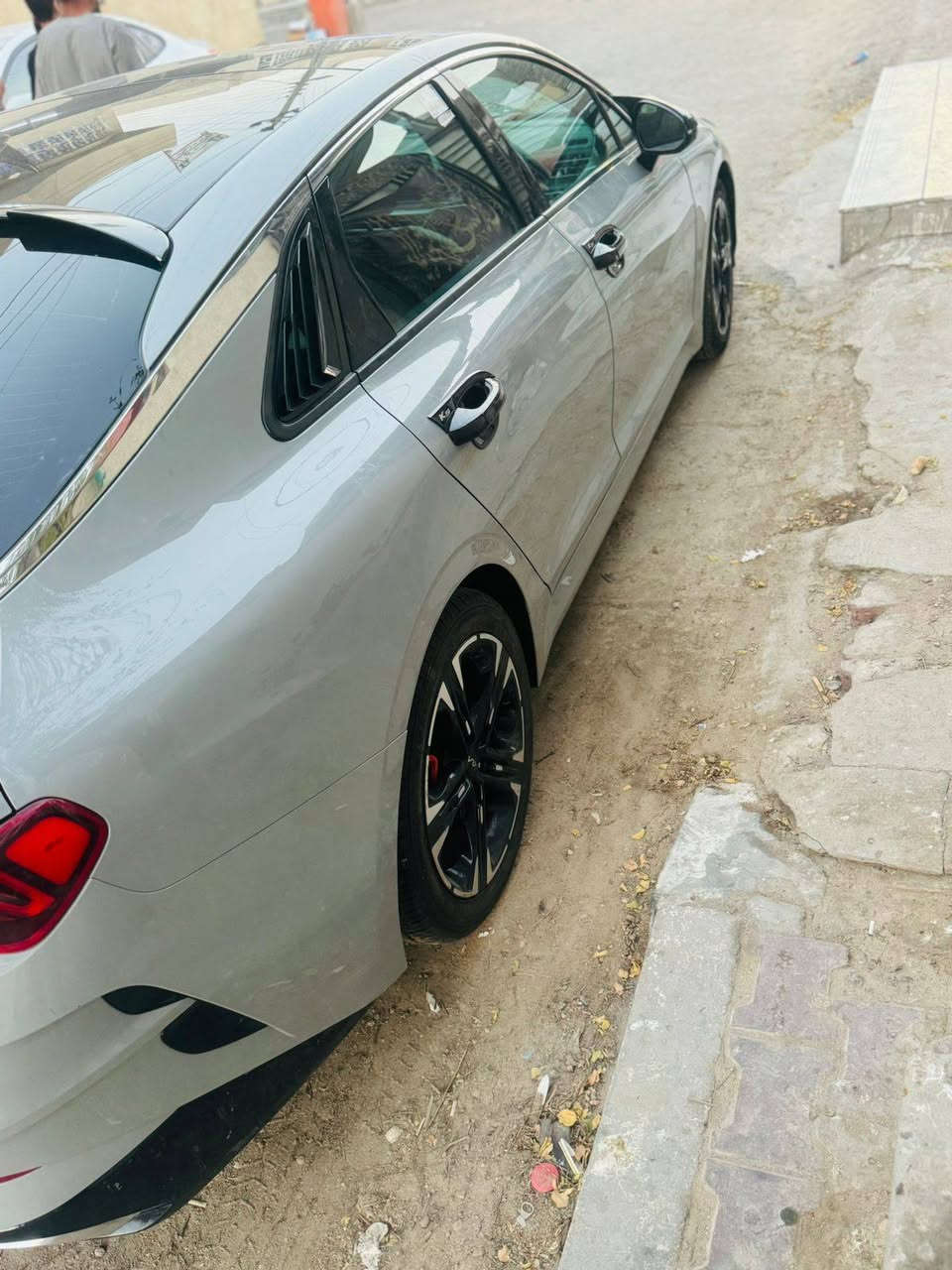الــسـلام عـليكـم إخوان
___________________
نوع السـيـارة: K5 وارد امريكي

الـمـوديـل:2022
رقم: اربيل تحويل مباشر او وكالة بسم شركة
 
الـسـعـر:175$ وبيها قليل لطيبين

الضــرر: جاملغ امامي ايمن مبدل ومصبوغ وصور الحادث مرفقة بلمنشور شوف واقتنع واتصل 

مـكـيـنـة: 4سلندر 1600 تيربو مكينـة وكيـر  شرط الفحص كفالة

الـمـواصــفـات:GT Line 
رادرات _ نقطة عمياء_شاشة_كامرةخلفية_لايت زنون نهار_تخم سماعات فول دمام_ بنوراما_  كشنات جلد احمر بلاد فول الفول كلشي بيها 

السيارة: حرفيـة بدون نقص برغي من حدادية وتخم تاير جديد 
والسيارة بلادية وجديدة وجاهـزة 

مكان السيارة:البــصـرة الامن الداخلي
الاتصال:*********** 
_______________________
ملاحظة: اقرا المنـشـور قبل لا تتصل شراي تدلل مو شراي اتعبني تفاصيلها كلها ذاكرهن

كلشي موجود بسوق حسب النظافة ومشكول الذمـة اليكسر بحلال العالم فلوسك عندك وسيارتي عندي ماتعحبك اعـبـر المنشور
