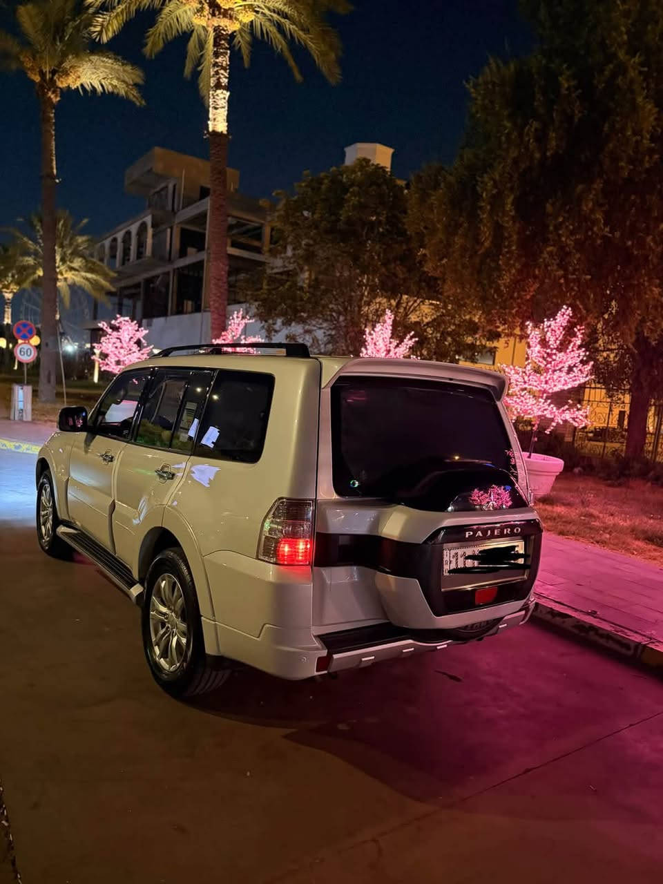 🚗 ميتسوبيشي باجيرو حبتور 2019
🔺مواصفات السيارة

▪️ محرك 3800 سي سي

▪️ فول مواصفات

▪️ فتحة سقف (سلايد)

▪️ كشنات كهربائية

▪️ دمام

▪️ سماعات بالصندوق

▪️ مكفولة كفالة عامة حتى من البارد

▪️ السيارة بحالة الوكالة

📍 مكان السيارة

▪️ بغداد حي الجامعه

📱 رقم ***********
السعر 208 وبيه مجال
