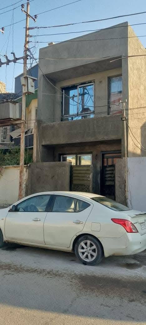 السلام عليكم خلفه مصري لبخ درجه اولى شغل خشن 
 وناعم وفوم وقلس وكل وانواع اللبخ المكان
 بغداد الرقم بي وتس***********

