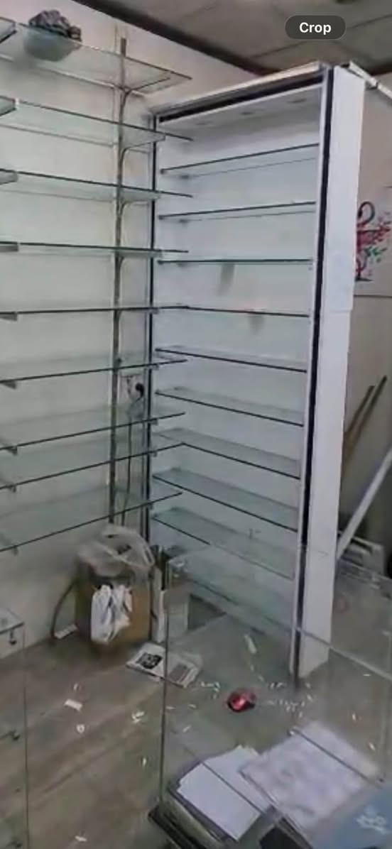 رفوف زجاج مقسى
التواصل على الرقم ***********
