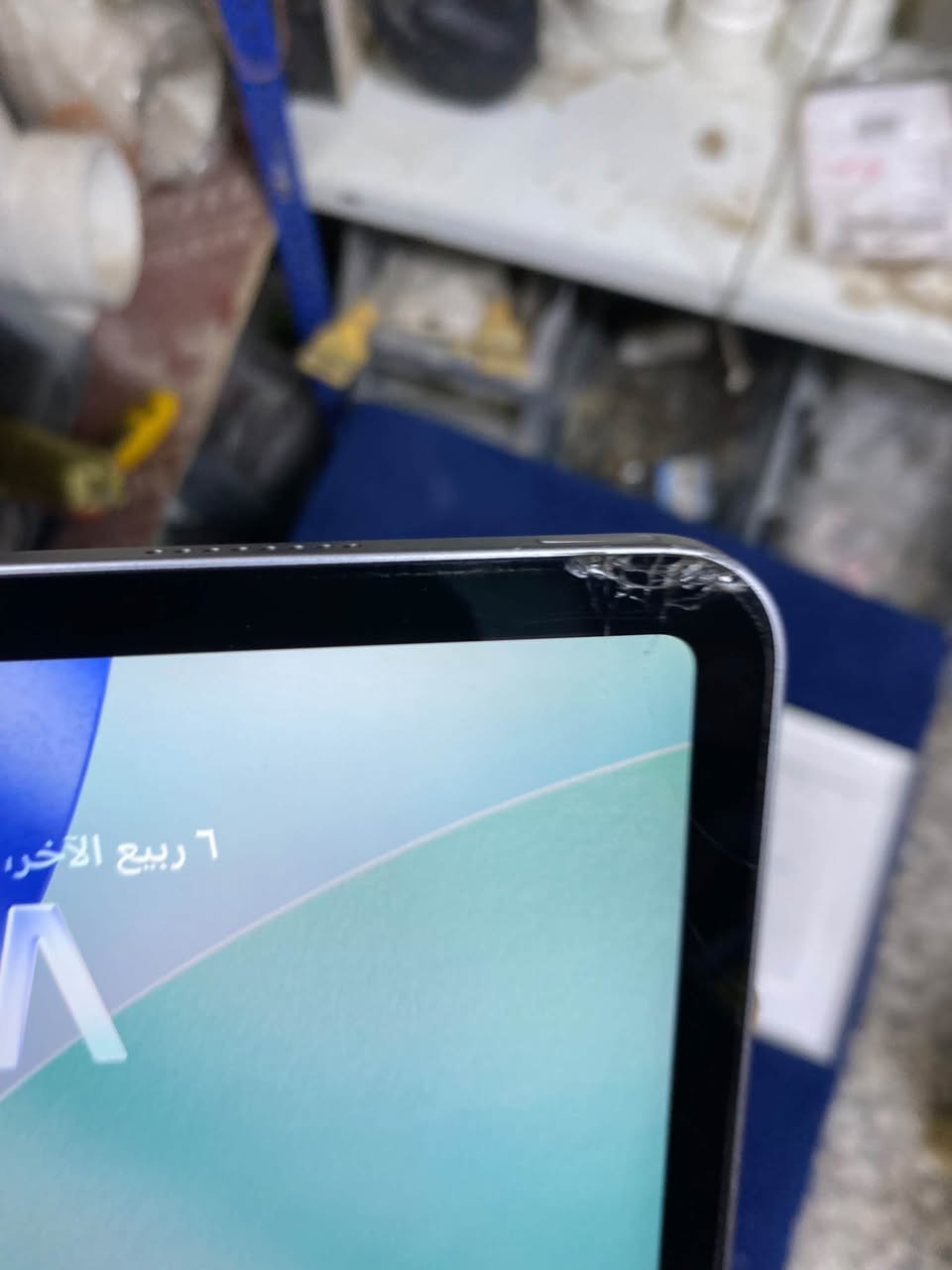 سلام عليكم ايباد البيع ام 2 جهاز ما داخل تصليح ذاكرته 128 بطاريته 87 بي فطر خفيف وما مثر علئ اللمس بل كلاسه وهيه تتبدل مكاني بغداد الزعفرانيه سعره 650 بي مجال حك الجيه 
*********** بي وتساب

نص مكتوب في الصور:
- ٦ ربيع الآخر