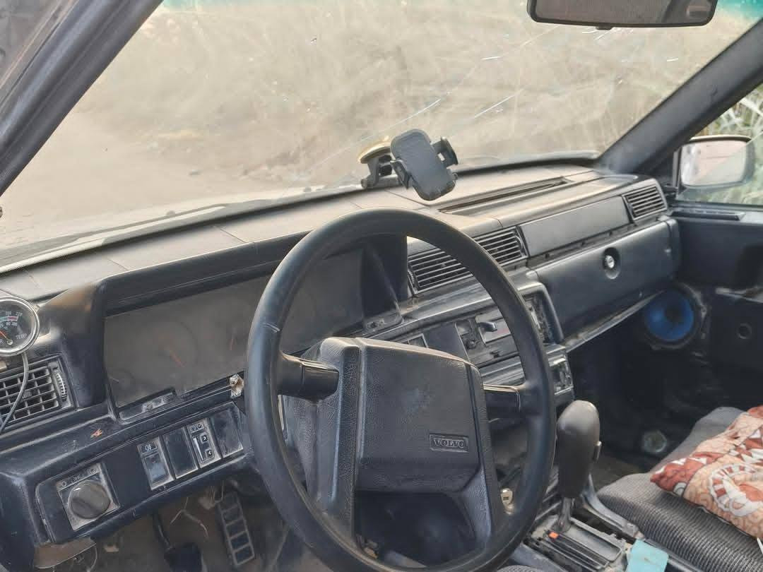 سلام عليكم سيارة فالفو لبيع او مراوس موديل 92 رقم المثنى /سعر 20 وبيه مجال قليل عنوانها بابل ناحيه الكفل . للتواصل او الاستفسار ***********
