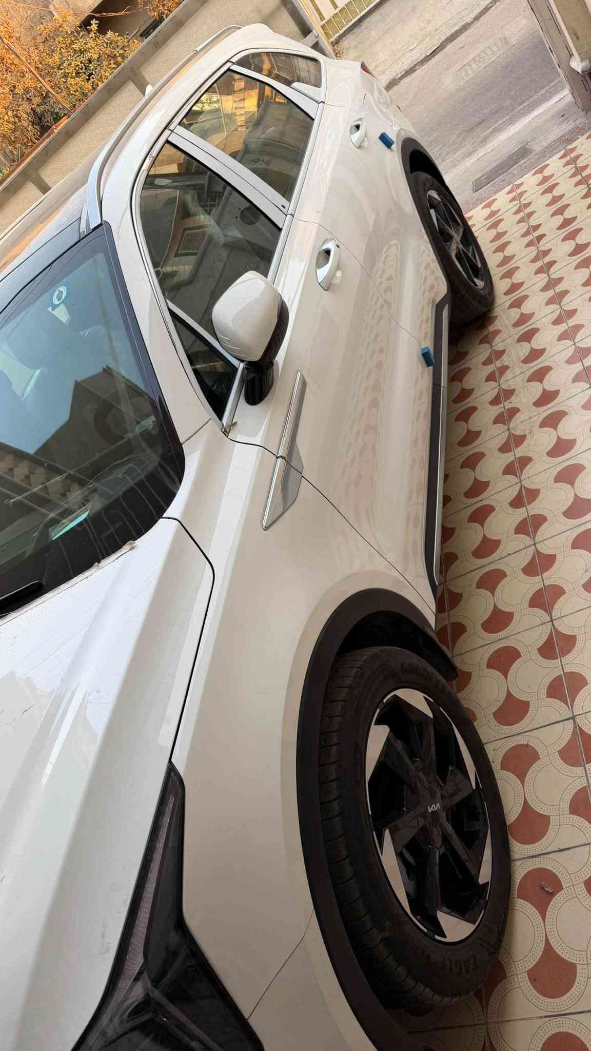 السلام  عليكم
سورنتو 2024 خليجي كفالة عامة السيارة جديدة بعدها زيرو
🔺ماشيه 19 الف
🔸 رقم بغداددولي باسمي
السيارة فول مواصفات
🔹٦سلندر
🔹٧ راكب 
🔹٣ قطعع تبريد
🔹بانوراما 
🔹ويل كروم حجم 19
🔹شاشة ديجتال متصلة
🔹كامرة دوارة
🔹كشنات 
🔹شحن لاسلكي
🔹مدخل شحن امامية
🔹برادات جانبية
🔹جنطة كهرباء
🔹لدات امامي خلفي
🔹زنون عالي ناصي
🔹وبعد مواصفات هواي
📍موقع السيارة (بغداد الدوره ابو طياره )
📞الاستفسار اتصال*********** 
$السعر 30 وبيها مجال 

🛑اخوان كاتب كل التفاصيل الشراي يتصل غير متواجد خاص
